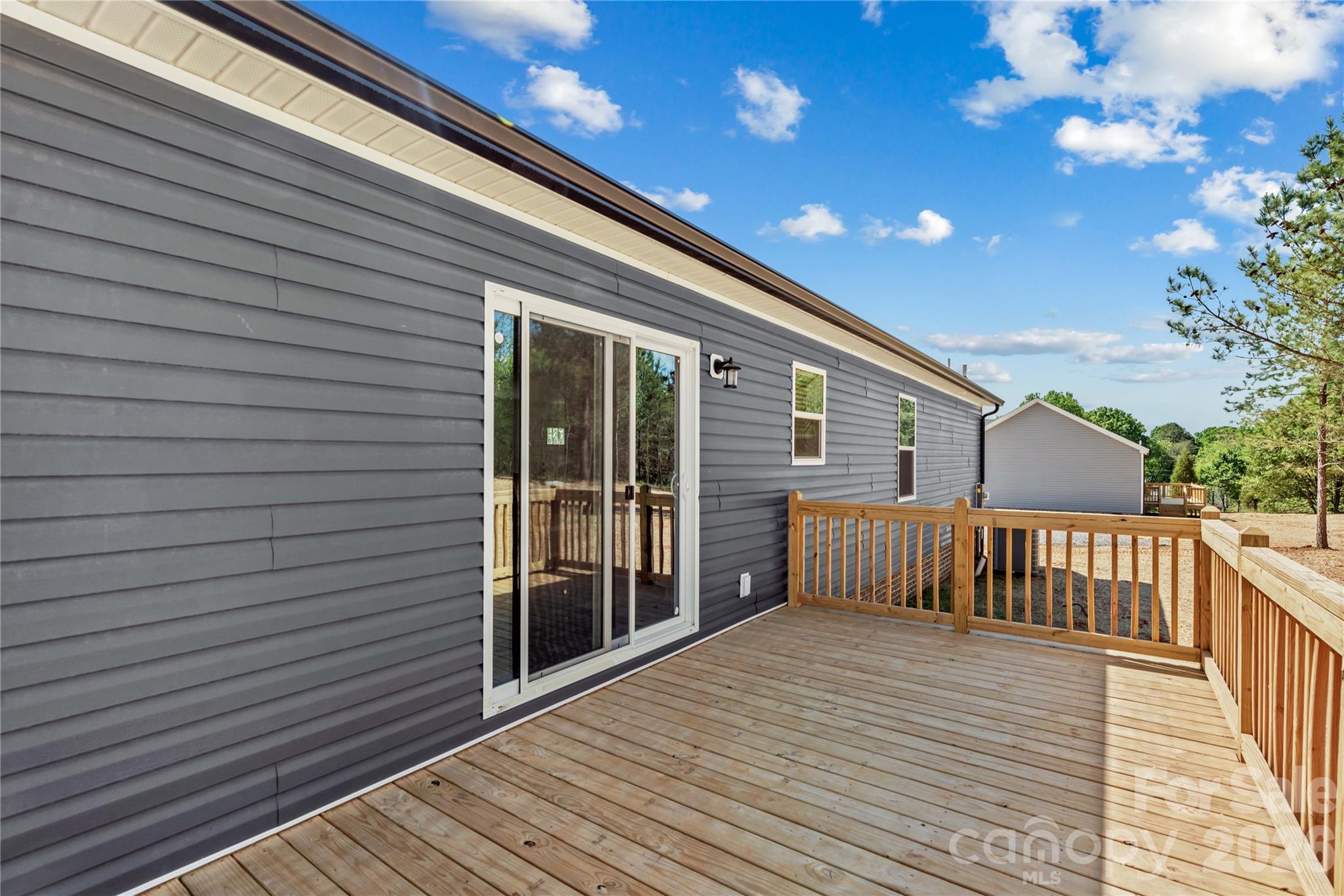 6028 Bridges Street — Catawba