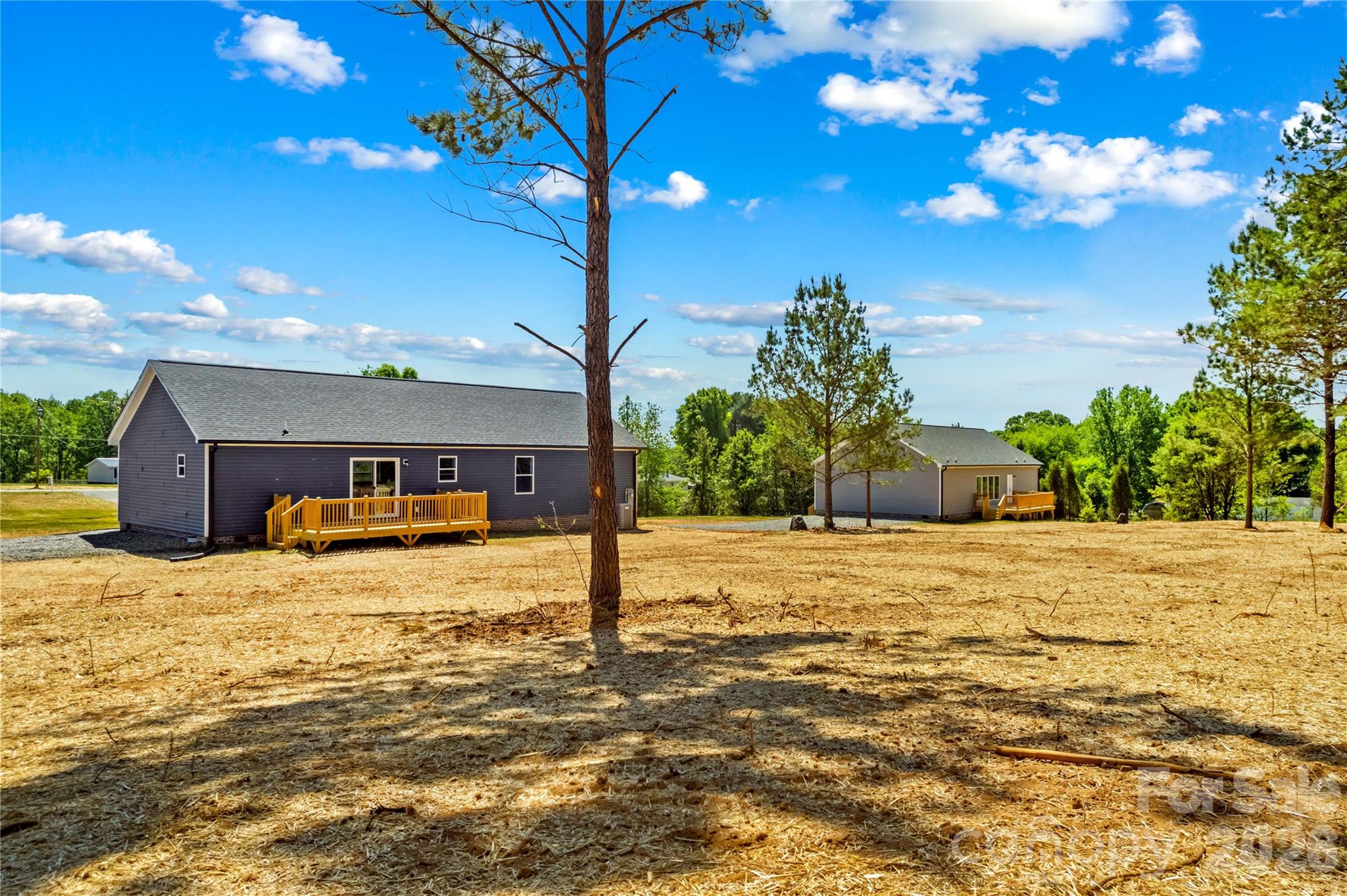 6028 Bridges Street — Catawba