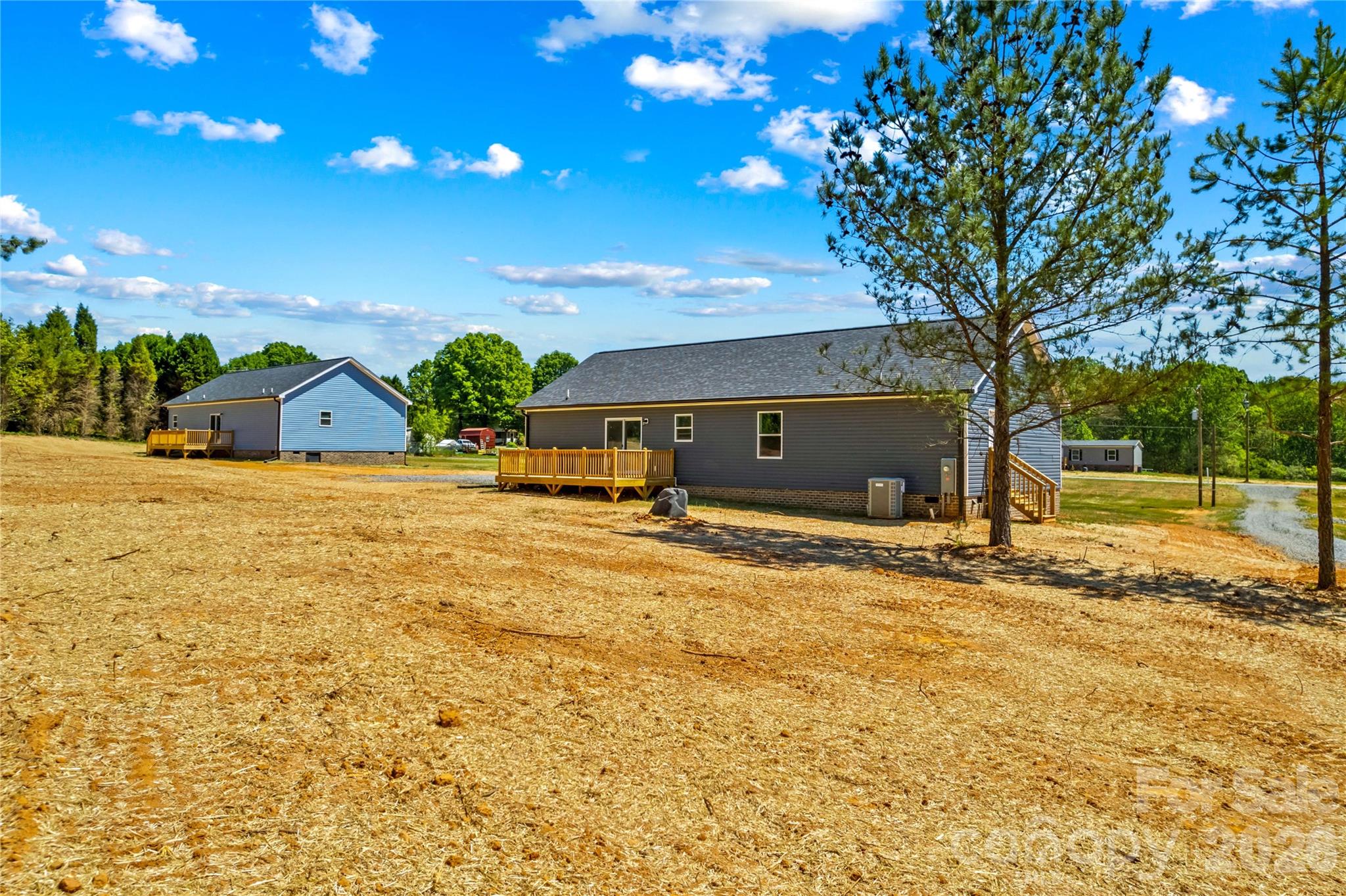 6028 Bridges Street — Catawba