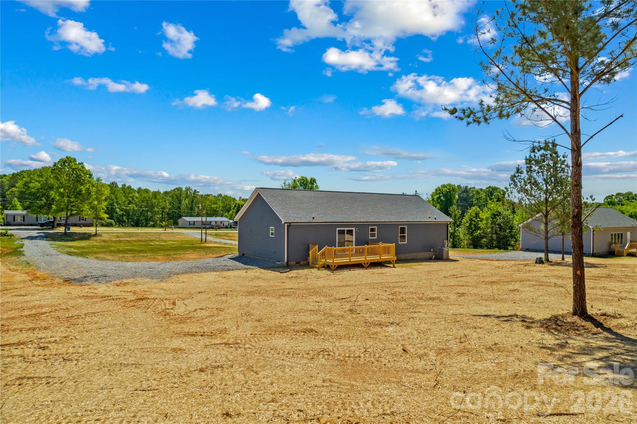 6028 Bridges Street — Catawba