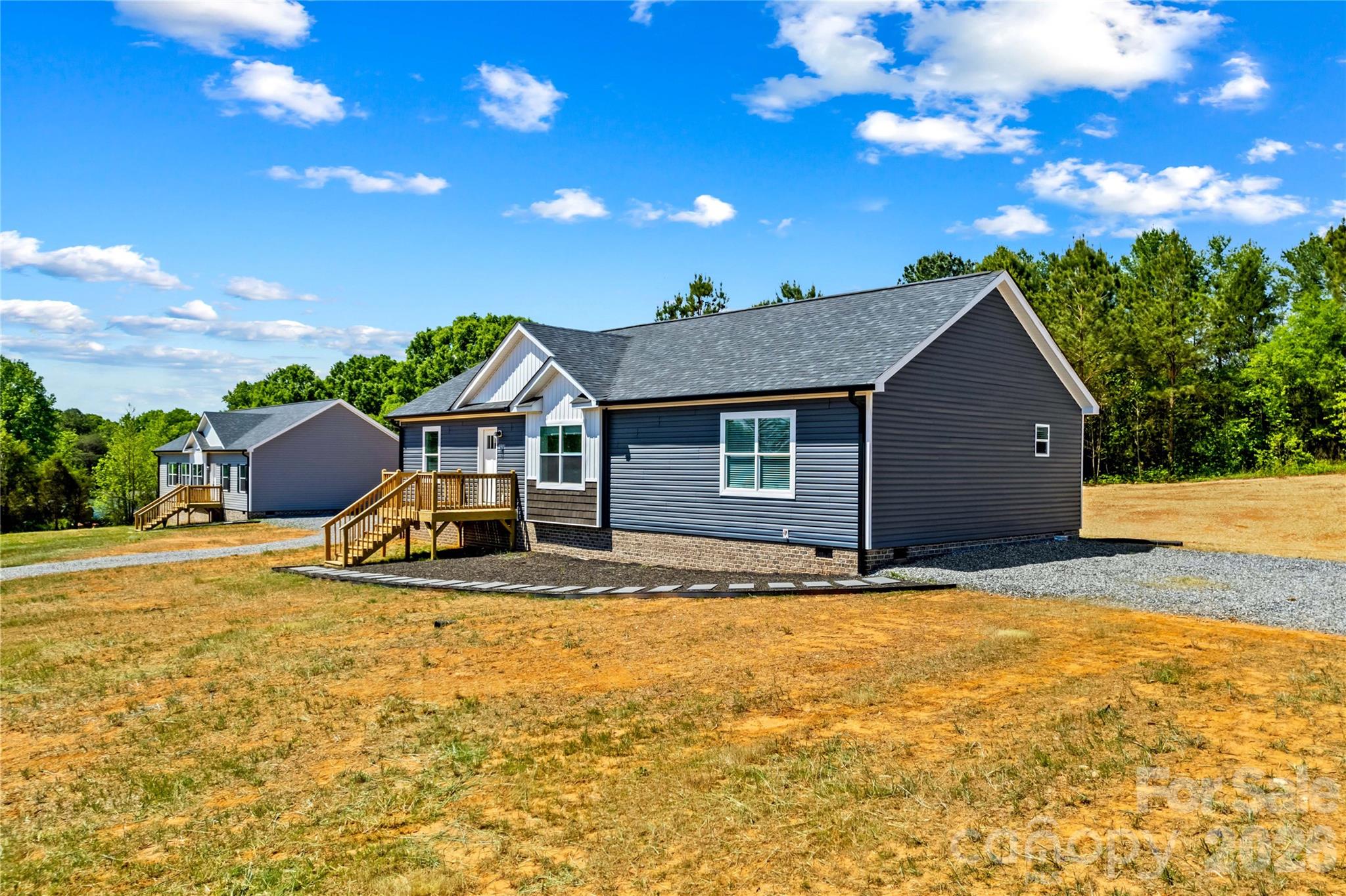 6028 Bridges Street — Catawba