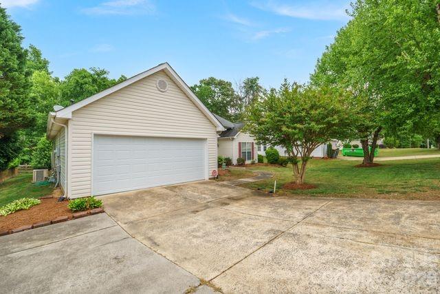 1236 Midlake Road — Kannapolis