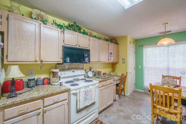 1236 Midlake Road — Kannapolis
