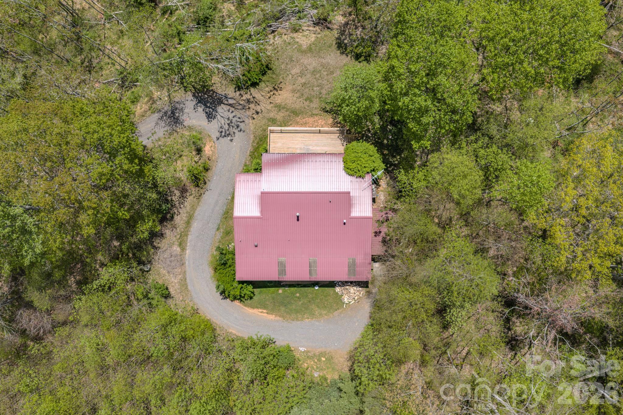 143 Gouge Cemetery Road — Bakersville