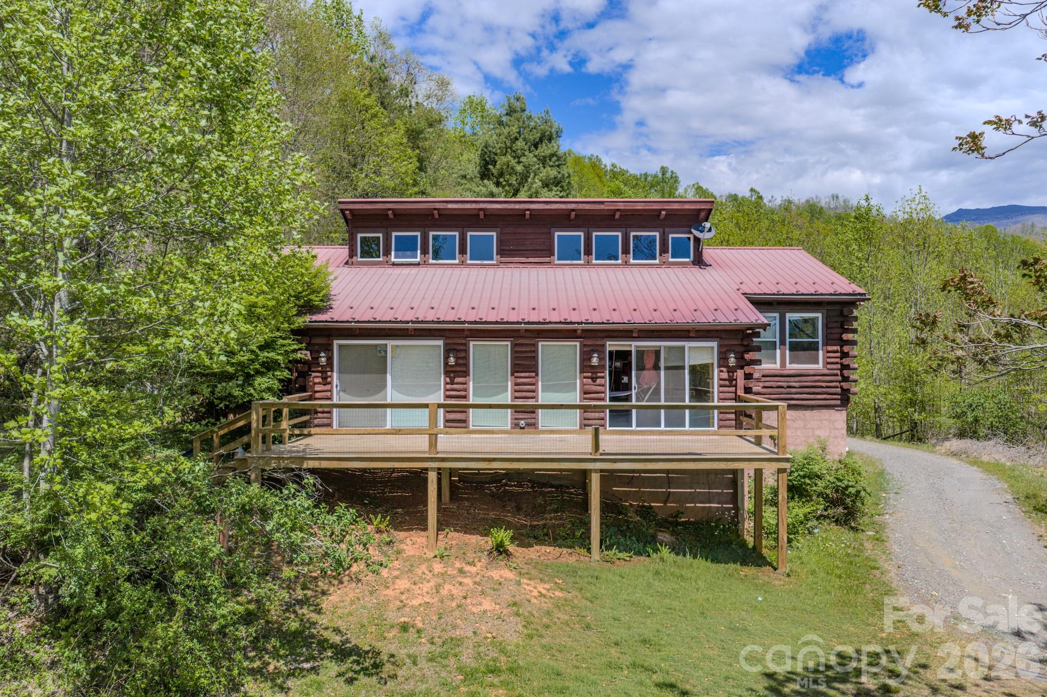 143 Gouge Cemetery Road — Bakersville