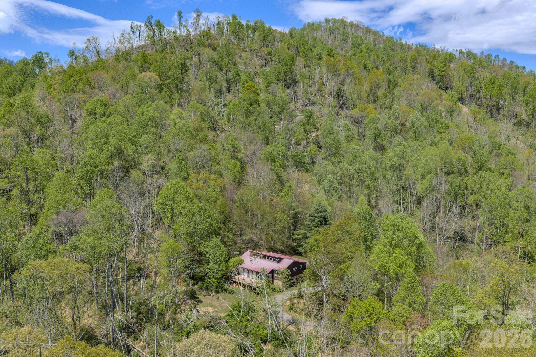 143 Gouge Cemetery Road — Bakersville