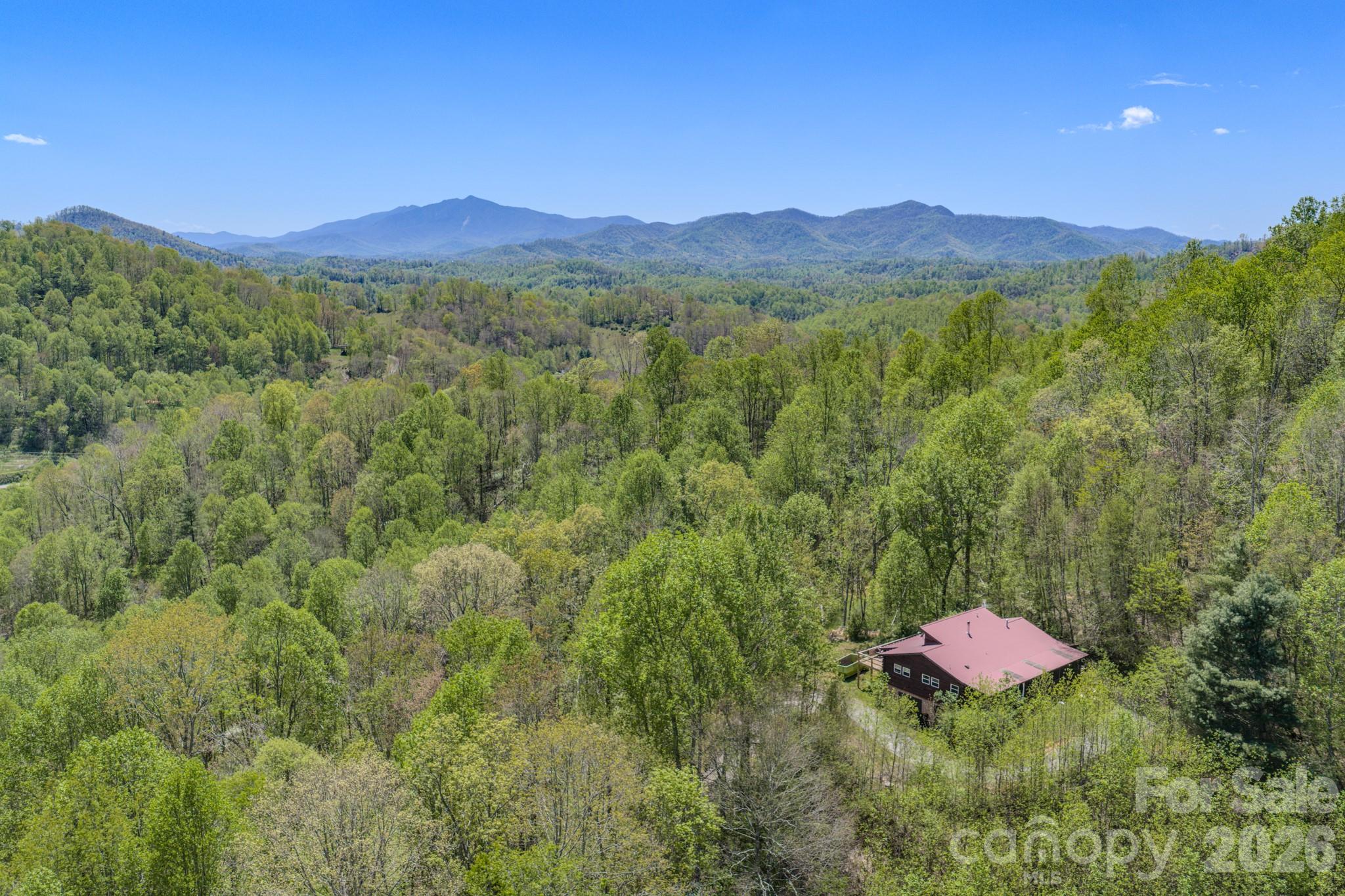143 Gouge Cemetery Road — Bakersville