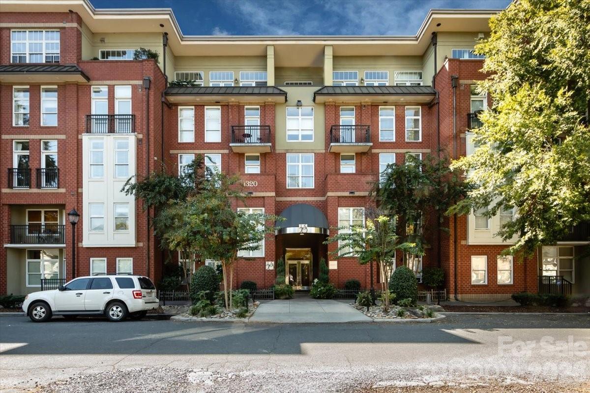 1320 Fillmore Avenue #105 — Charlotte