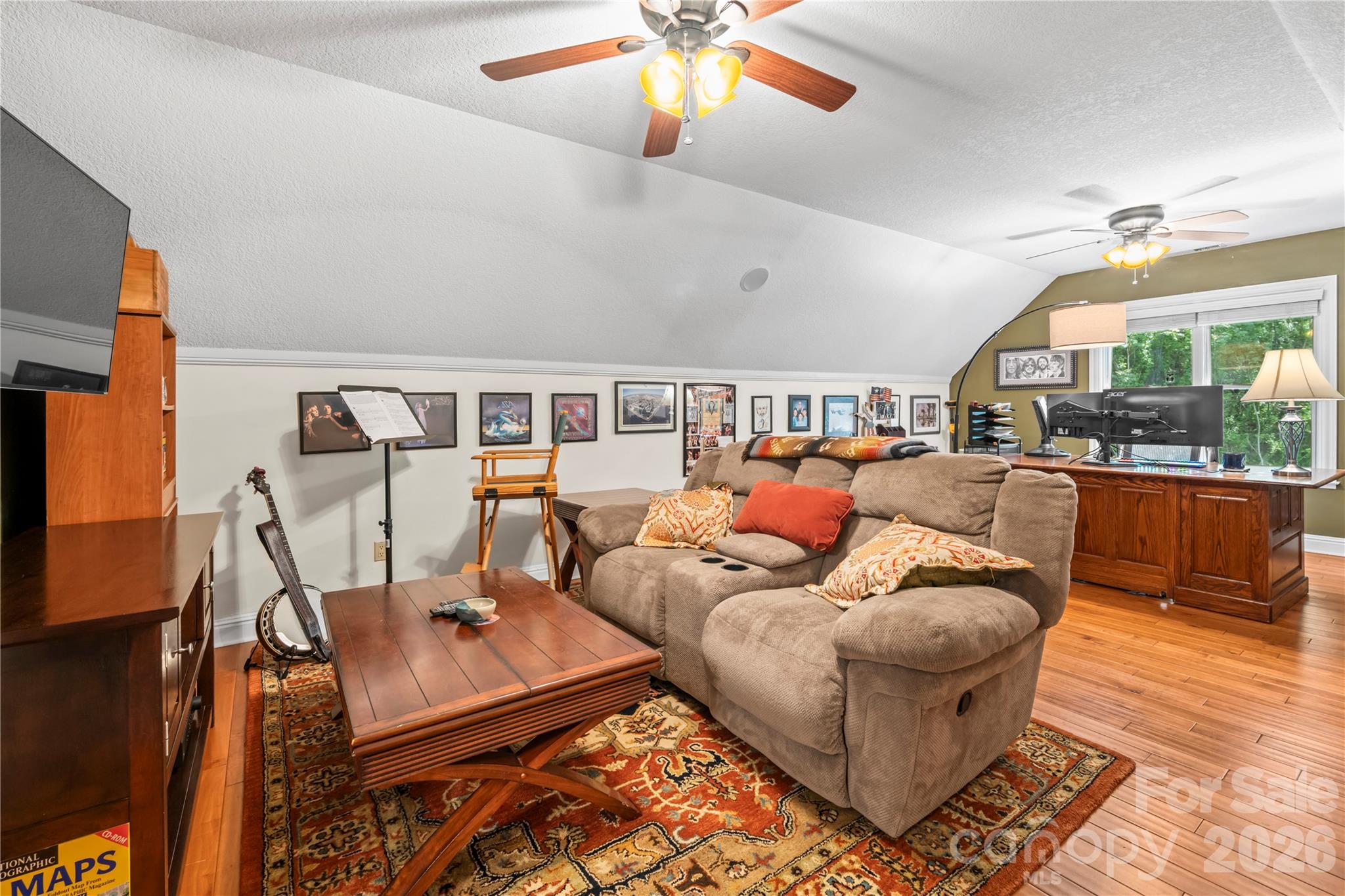 128 Churchill Downs Drive — Fairview