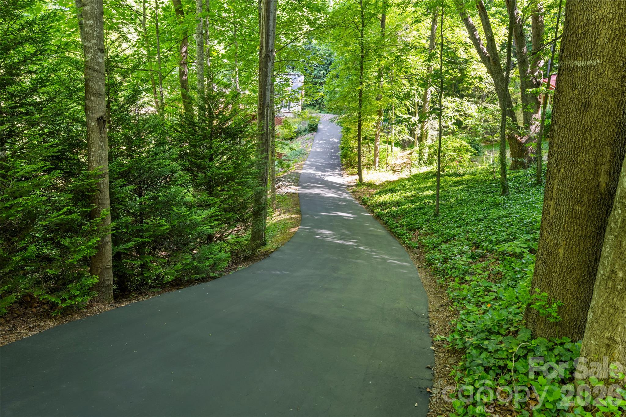 128 Churchill Downs Drive — Fairview