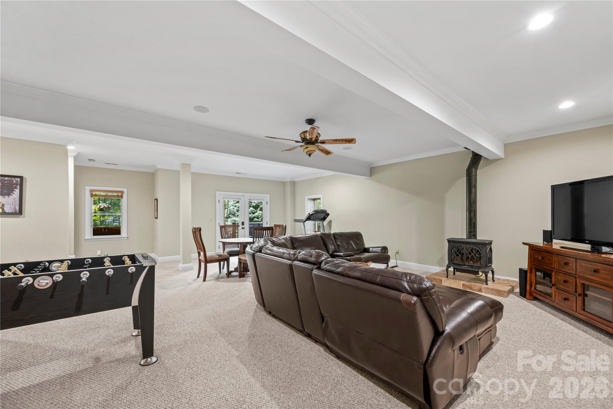 128 Churchill Downs Drive — Fairview