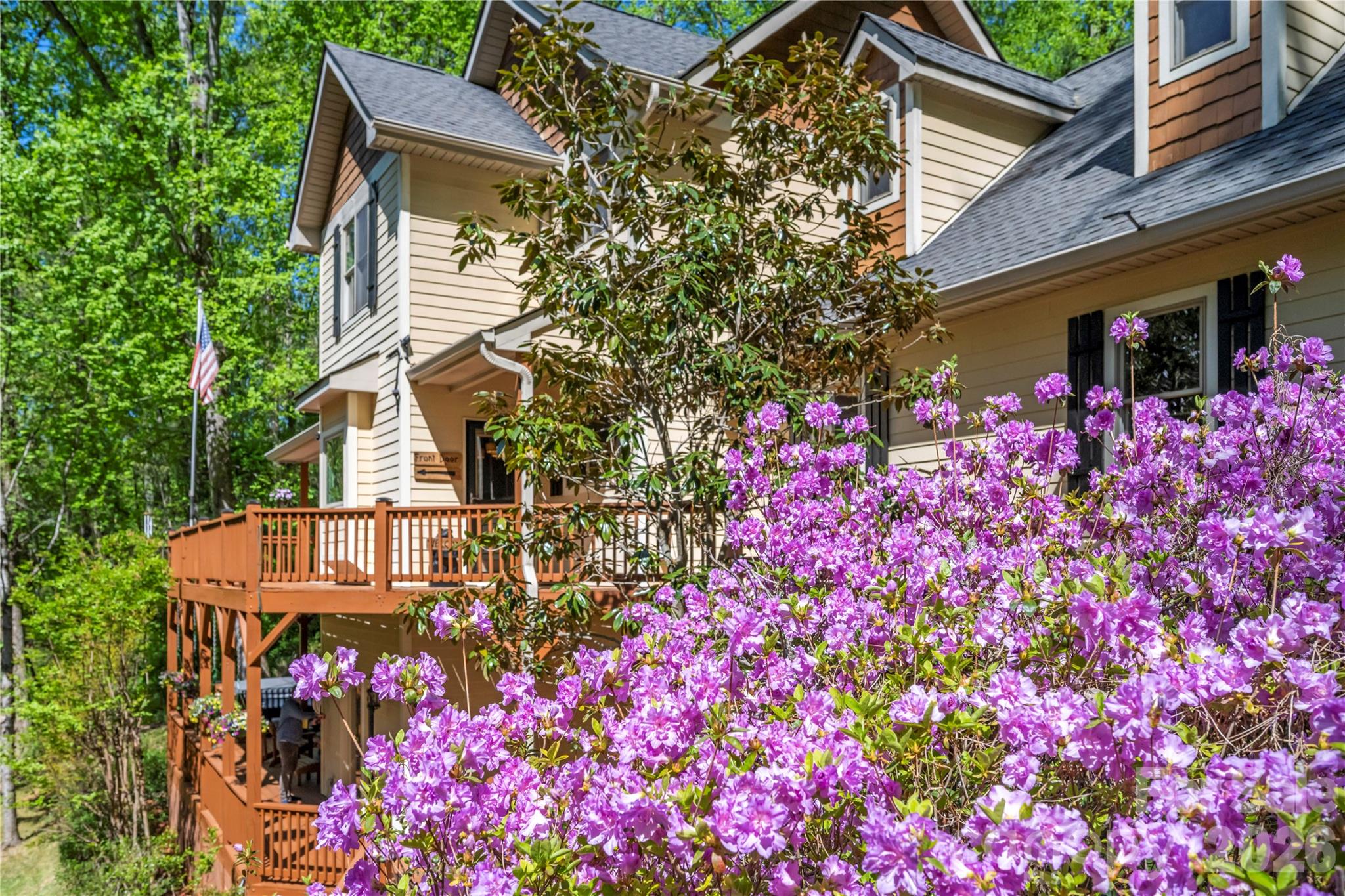 128 Churchill Downs Drive — Fairview