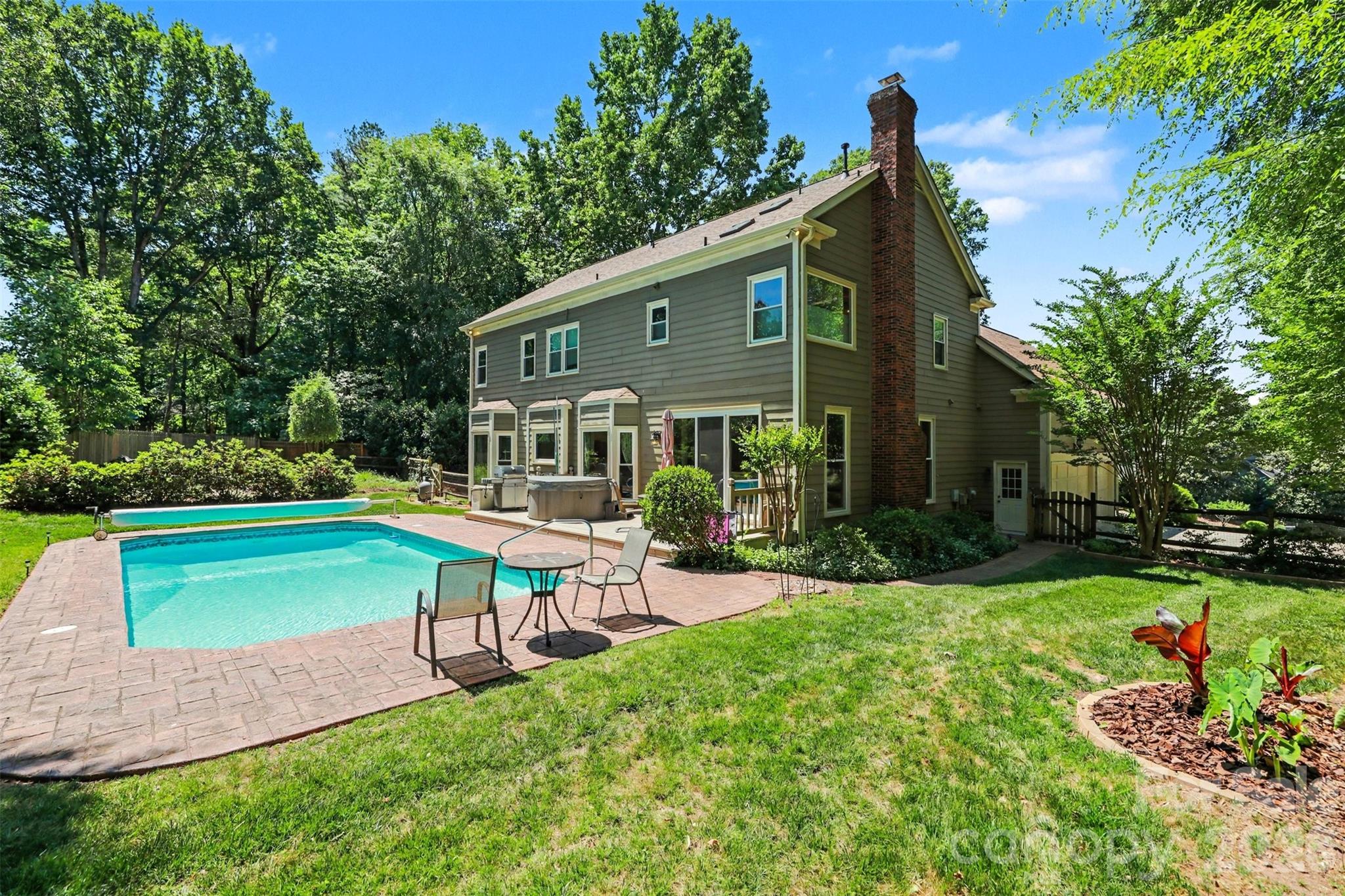 4600 Belvoir Court #7 — Charlotte