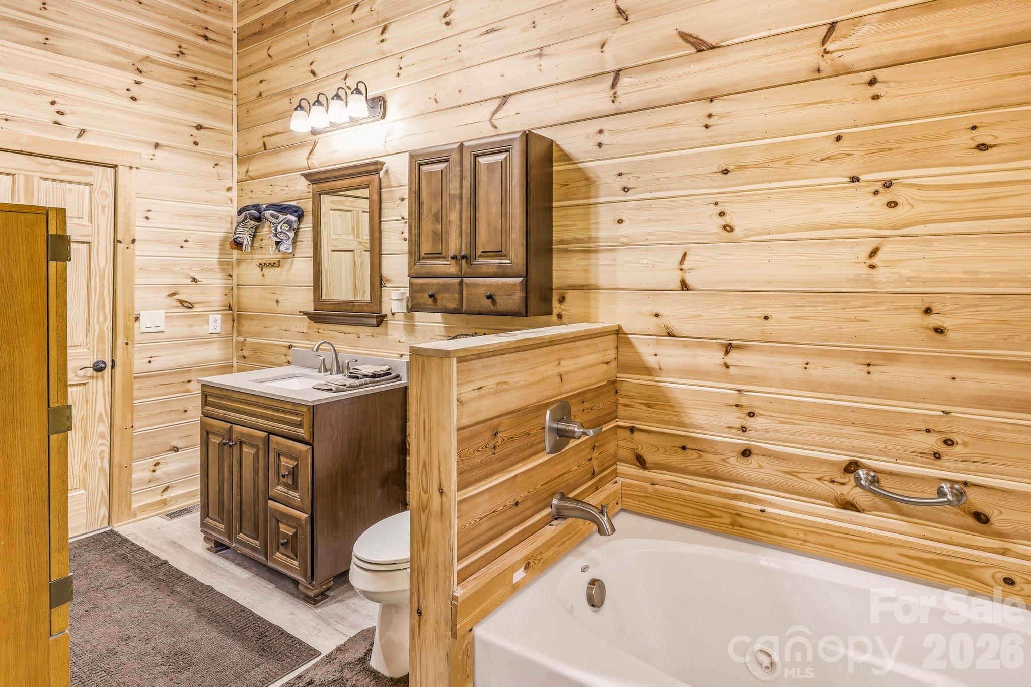 20 Laurel Cottage Lane — Black Mountain