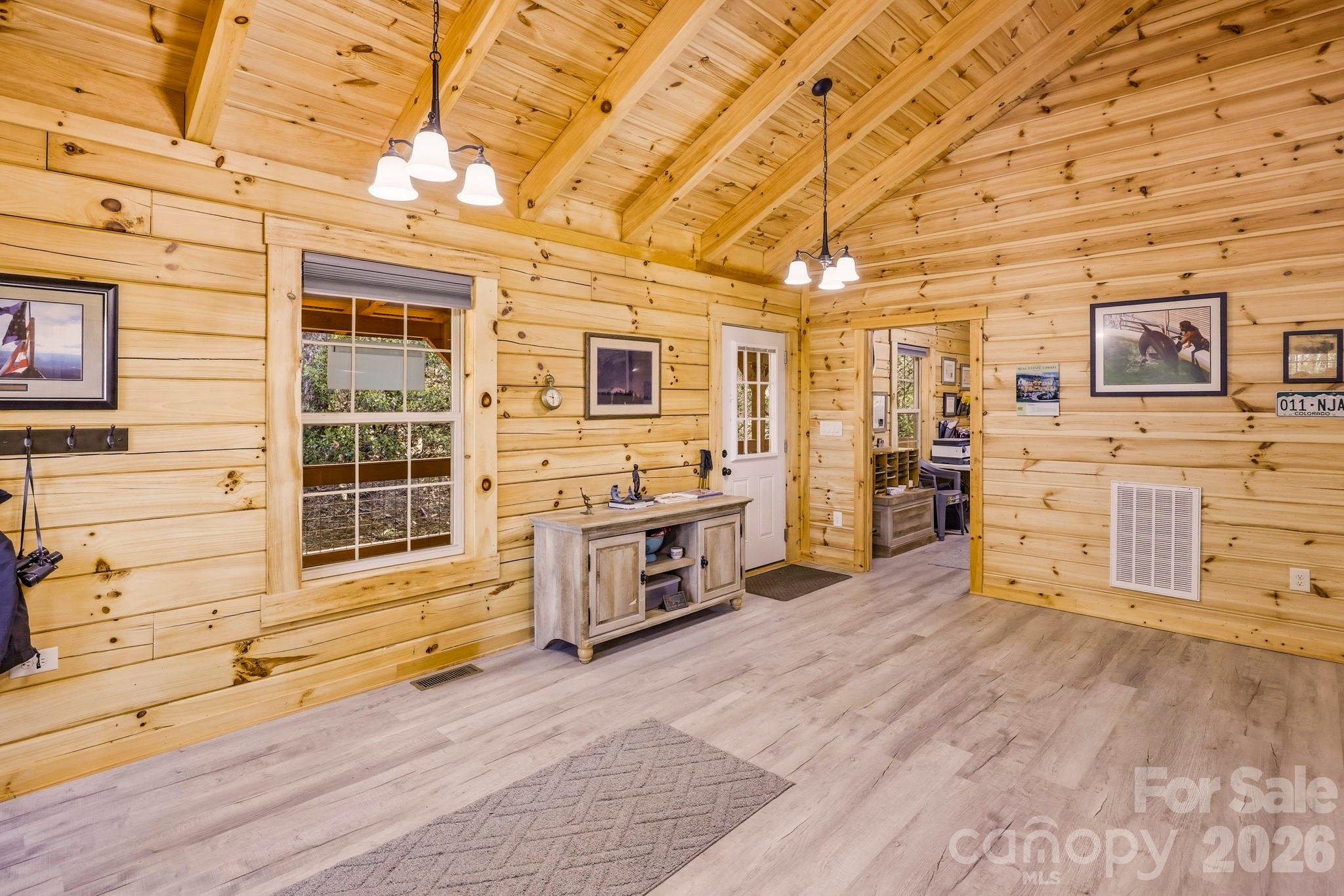 20 Laurel Cottage Lane — Black Mountain