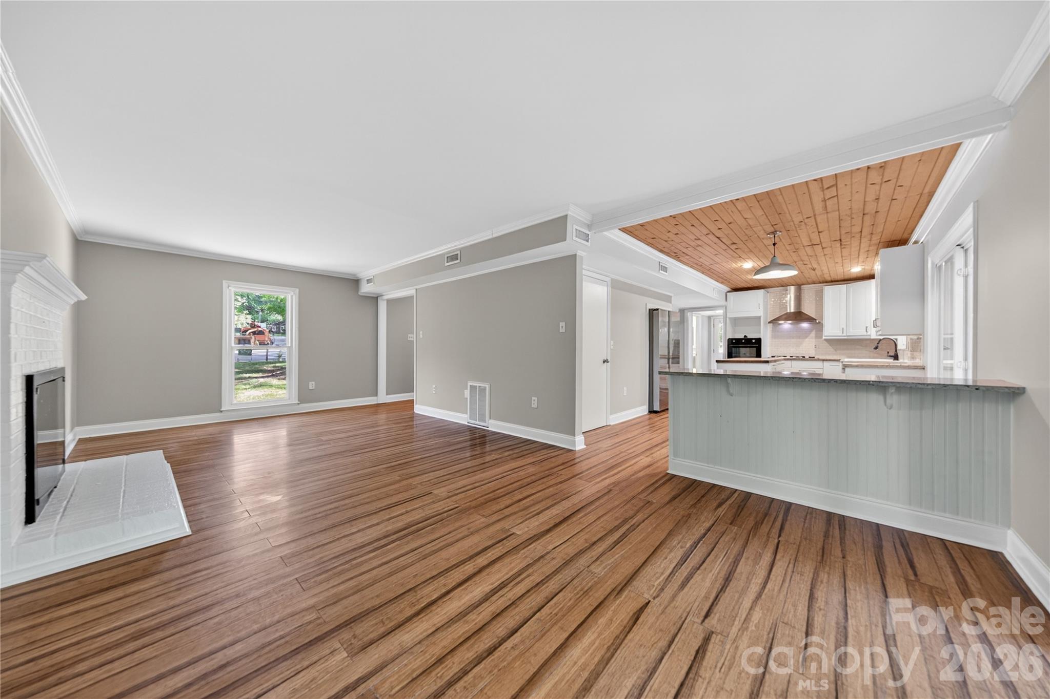 7942 Surreywood Place — Charlotte