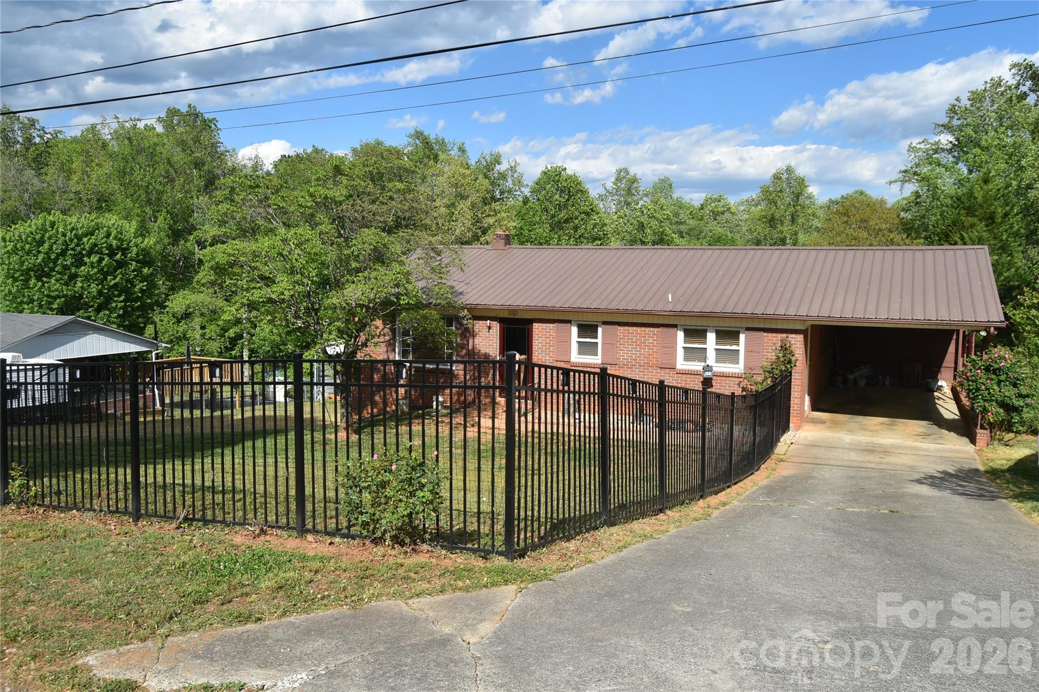 1082 Maple Street — Granite Falls