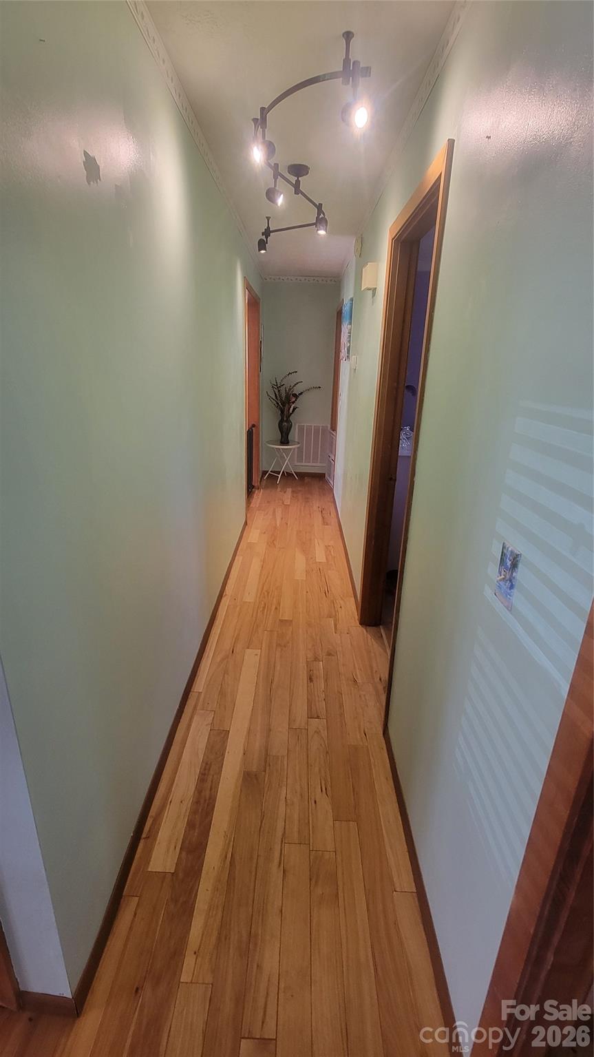 1082 Maple Street — Granite Falls