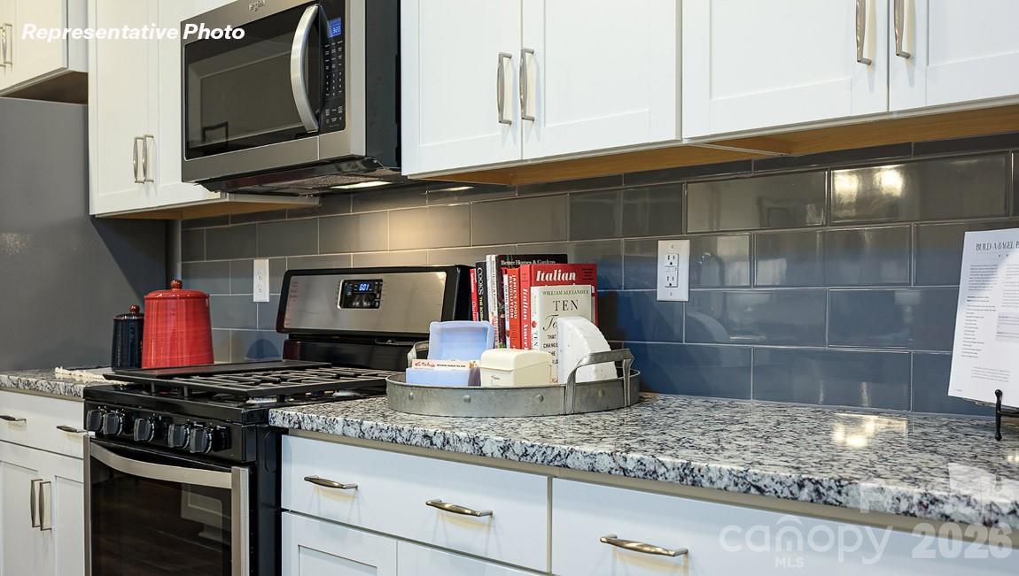 1220 White Birch Avenue — Huntersville