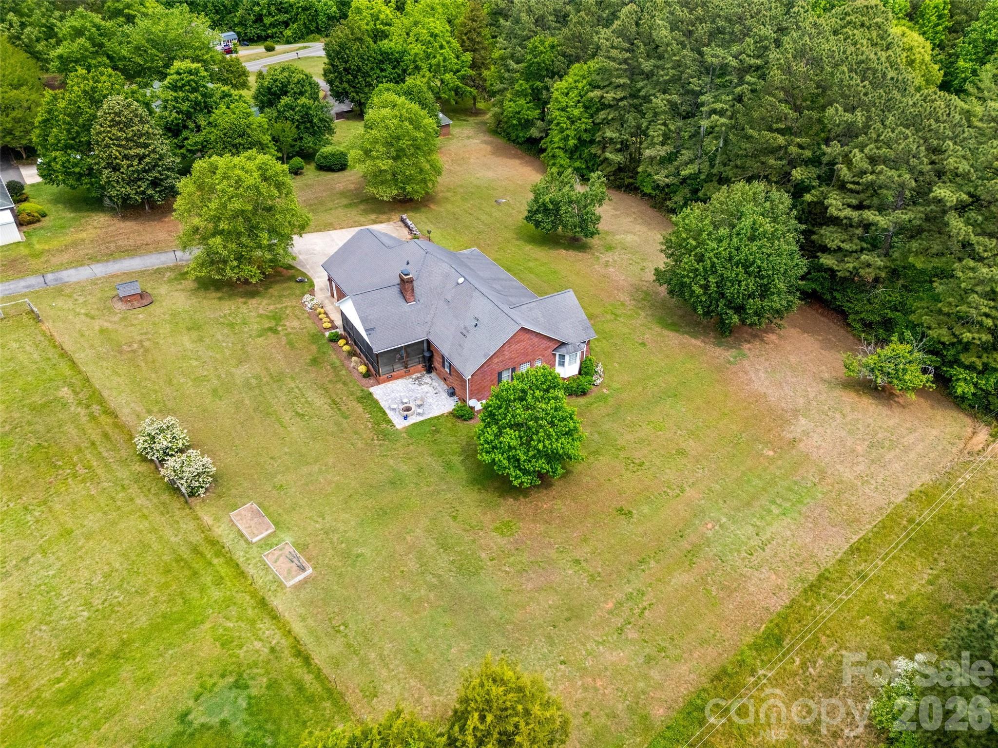 738 Costner School Road — Bessemer City