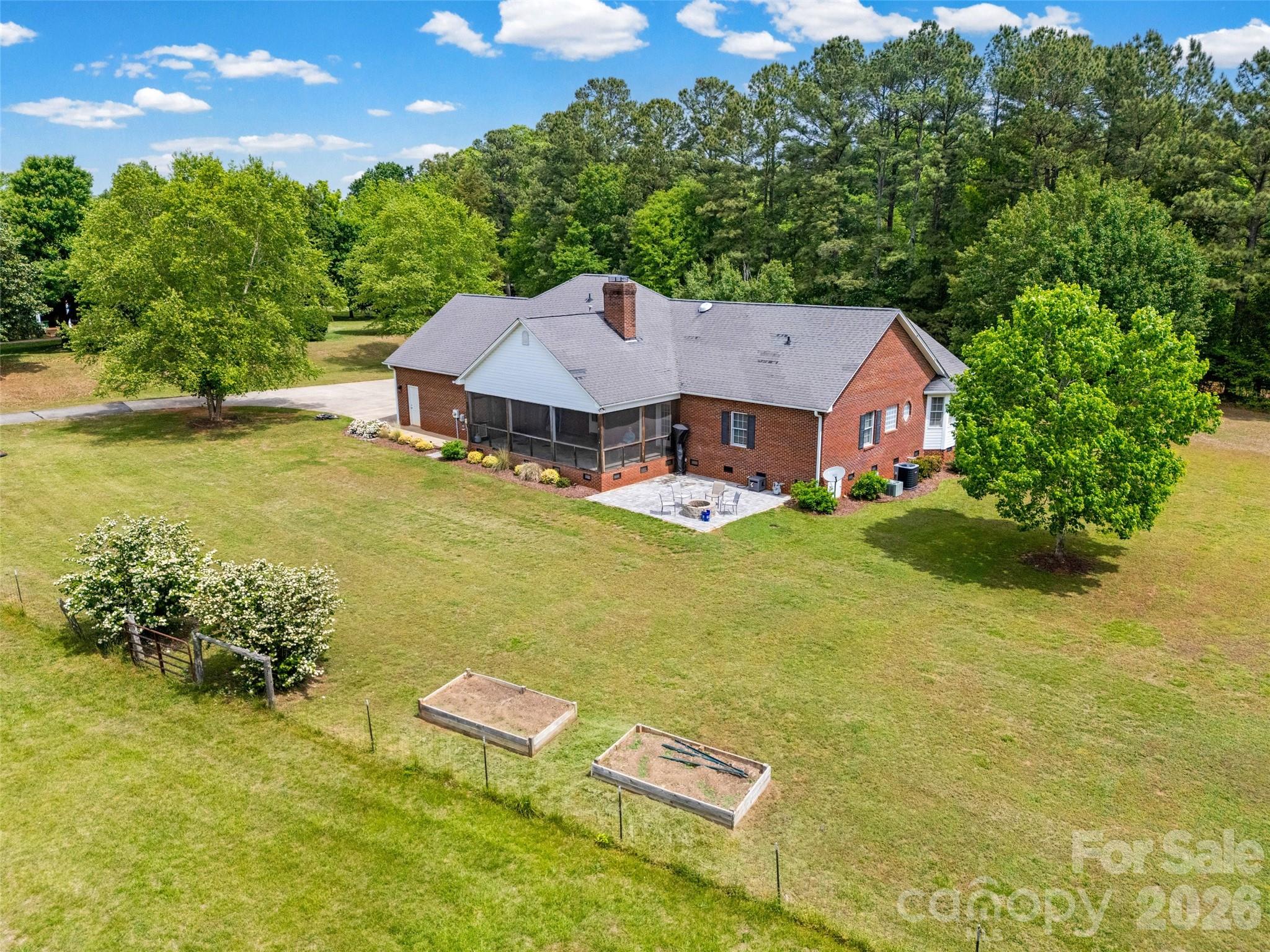 738 Costner School Road — Bessemer City