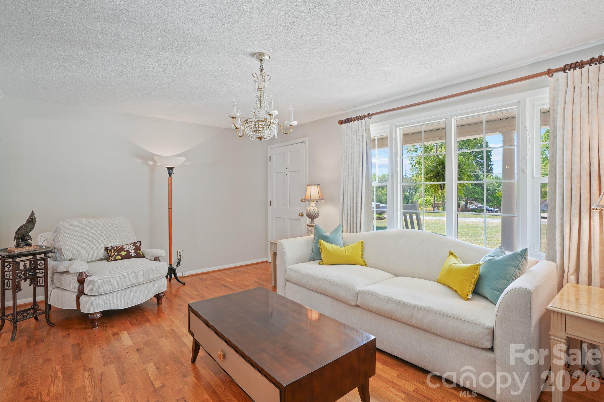3328 Sulphur Springs Road NE — Hickory