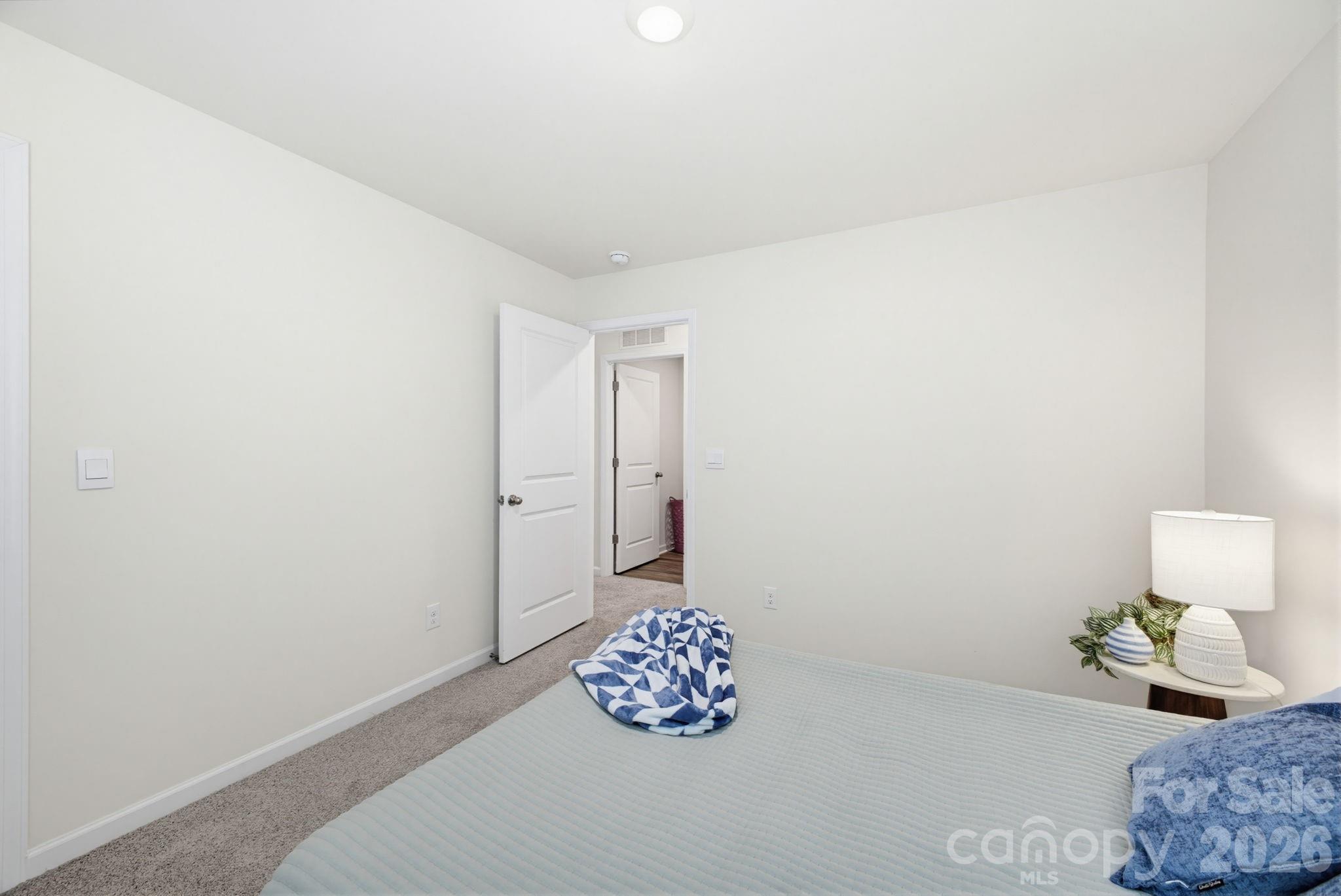 1334 37th Avenue Lane NE — Hickory