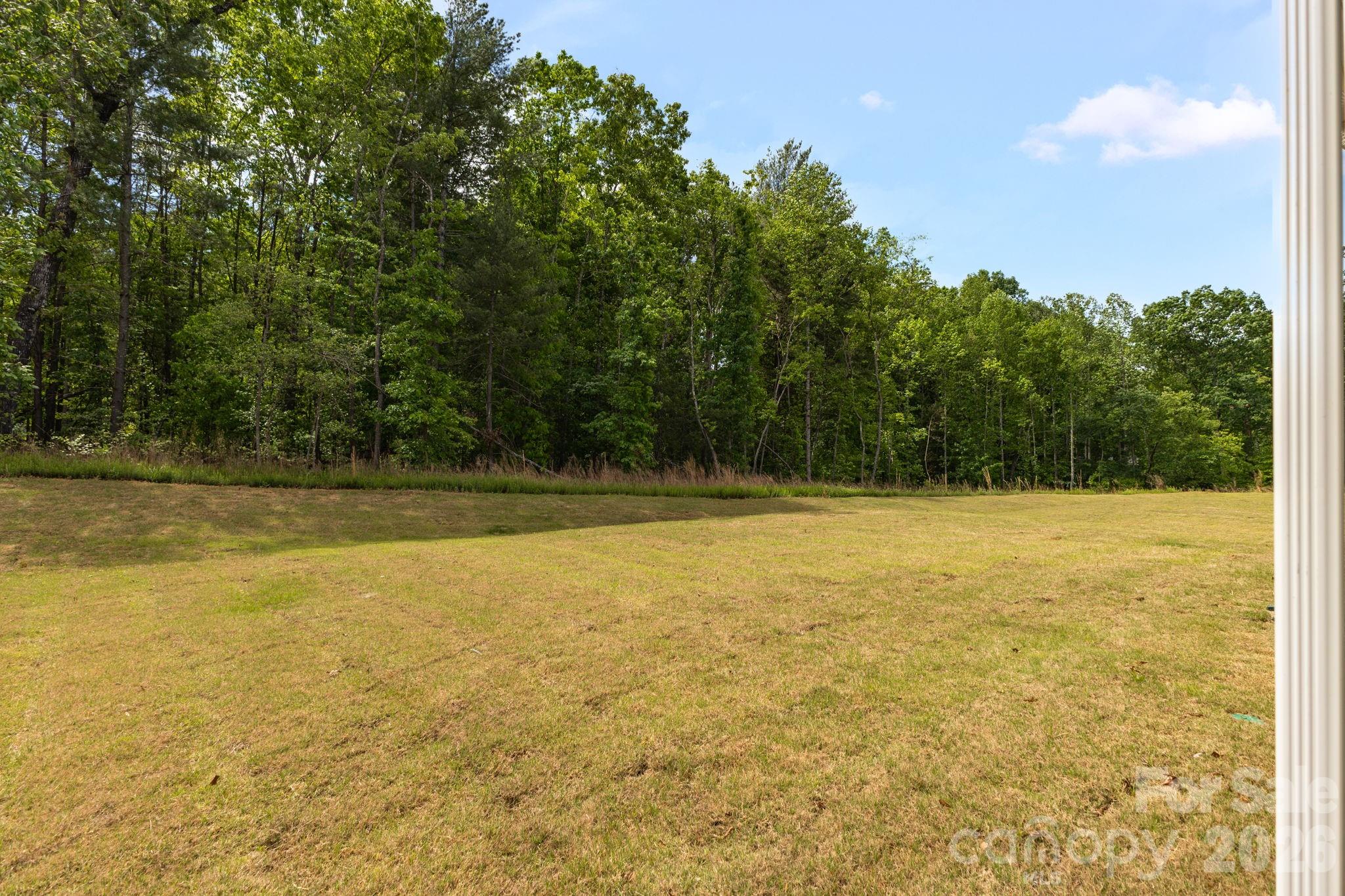 1334 37th Avenue Lane NE — Hickory