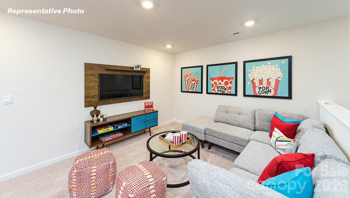 1218 White Birch Avenue — Huntersville
