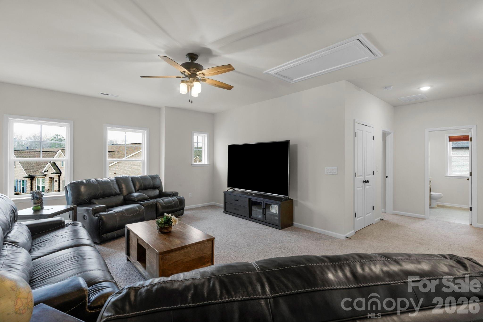 1124 Greenbridge Drive — Matthews
