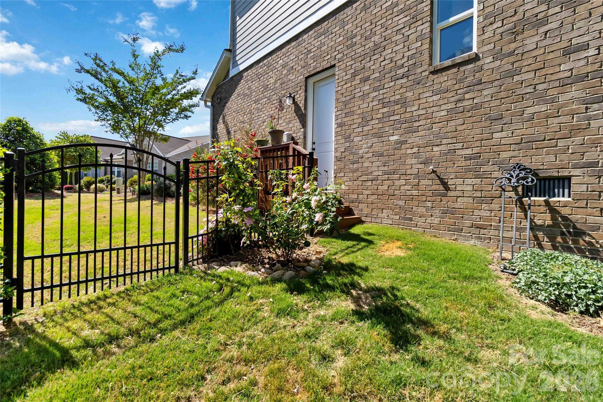 1124 Greenbridge Drive — Matthews