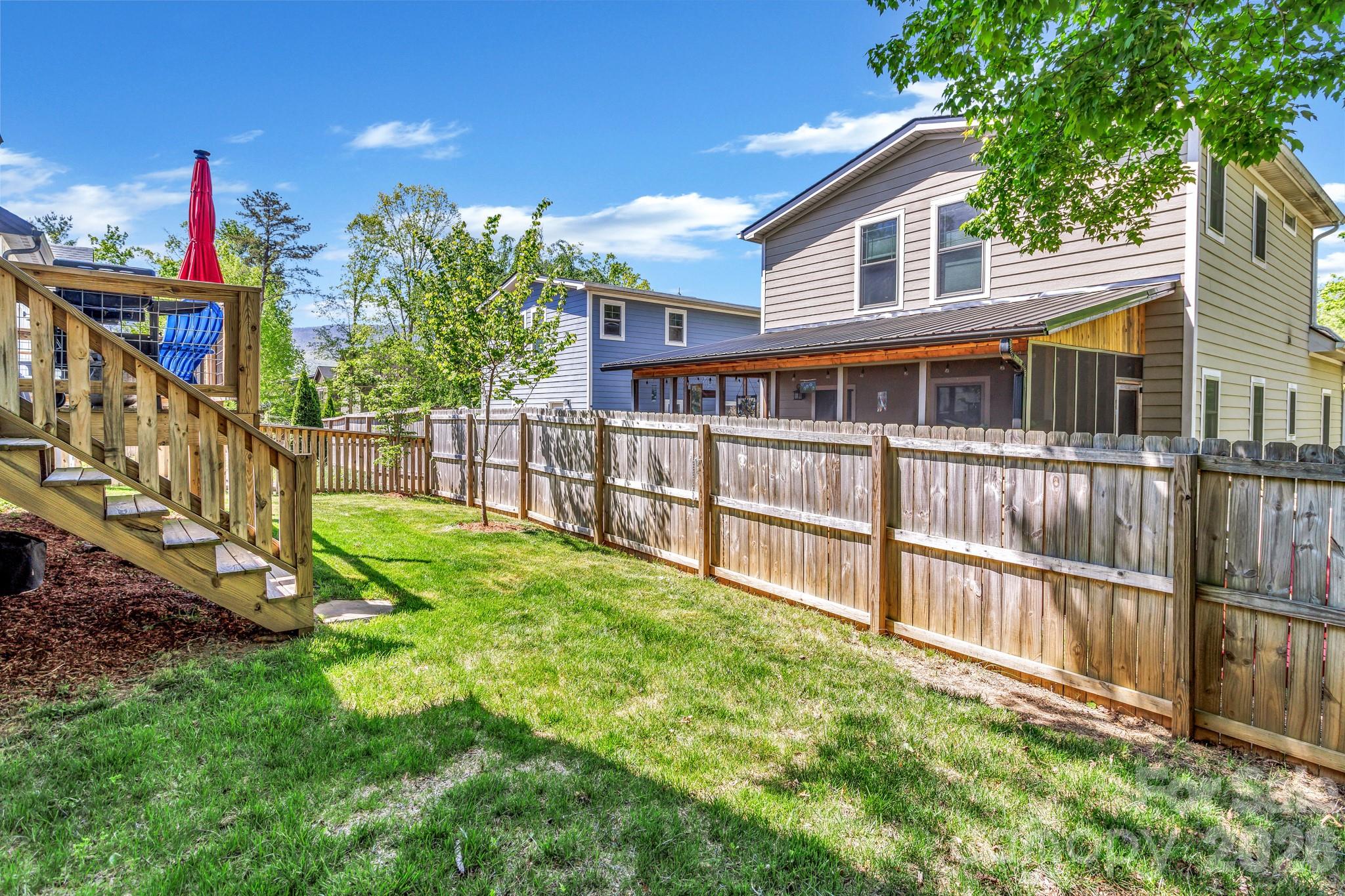 116 Craggy Street — Black Mountain