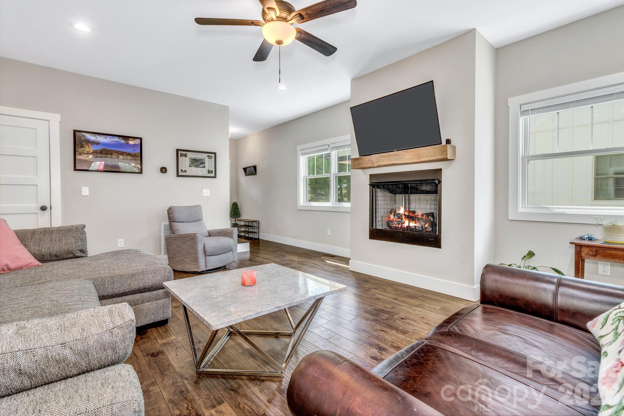 116 Craggy Street — Black Mountain