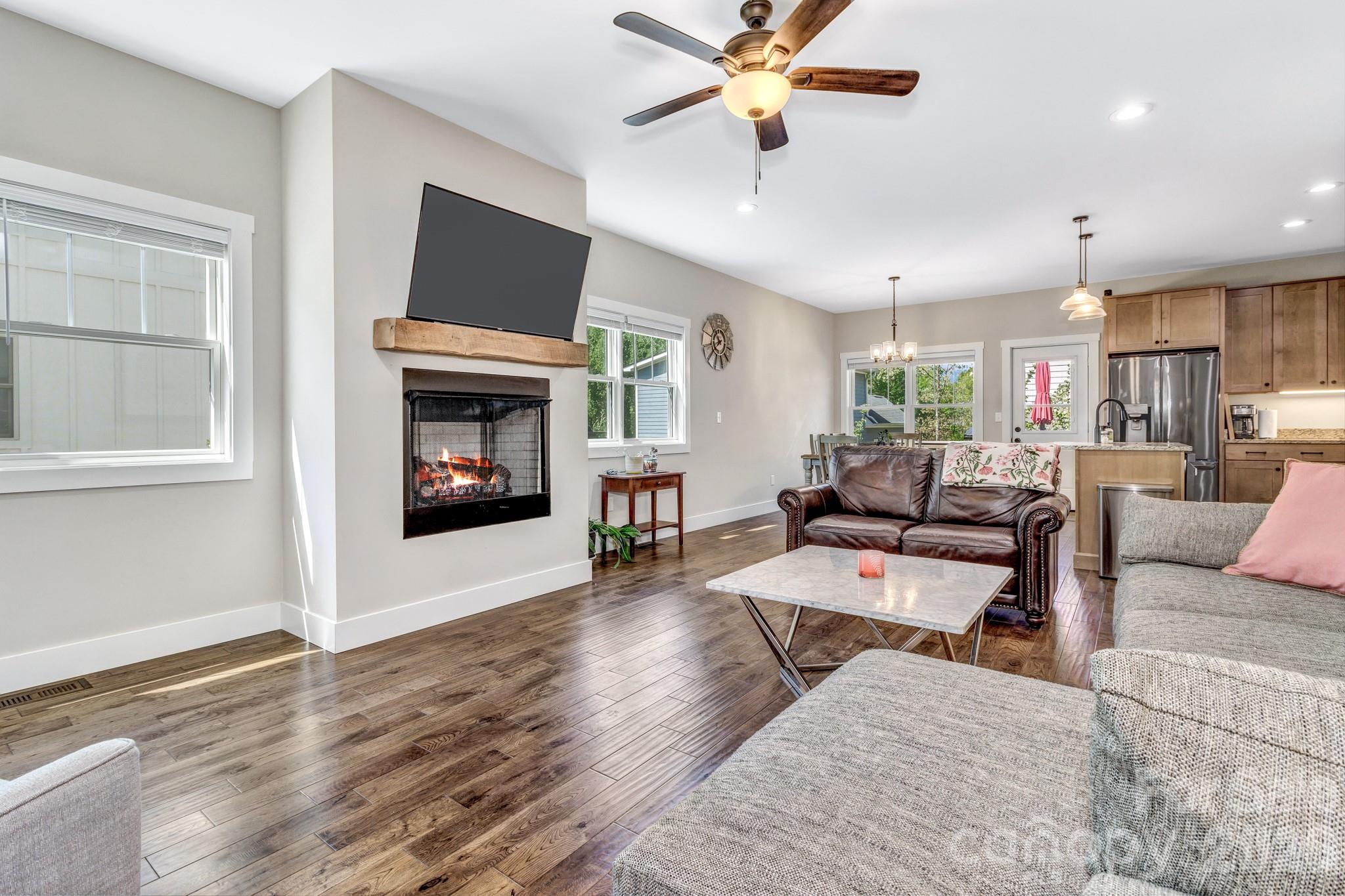 116 Craggy Street — Black Mountain