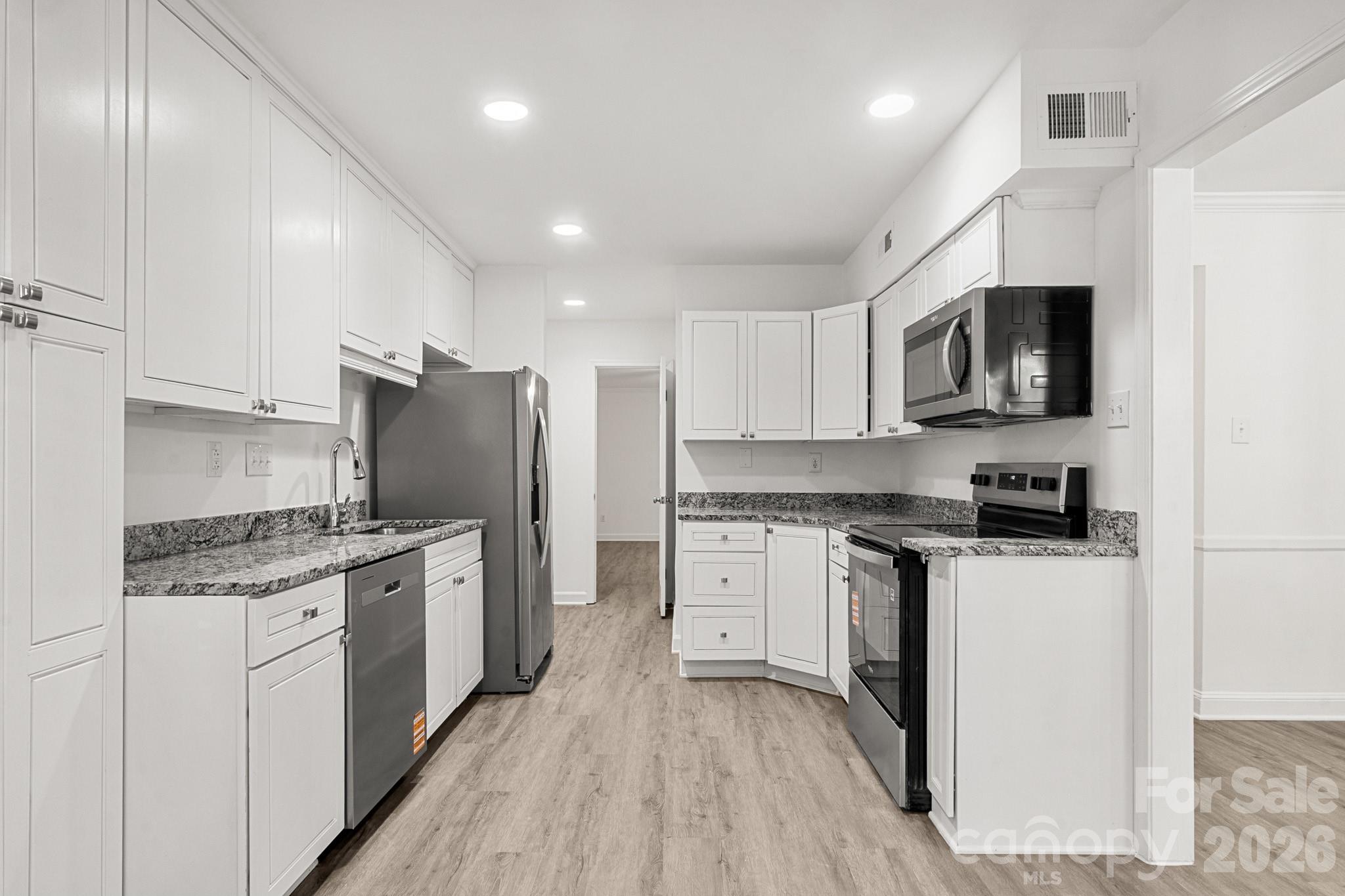 6748 Constitution Lane — Charlotte
