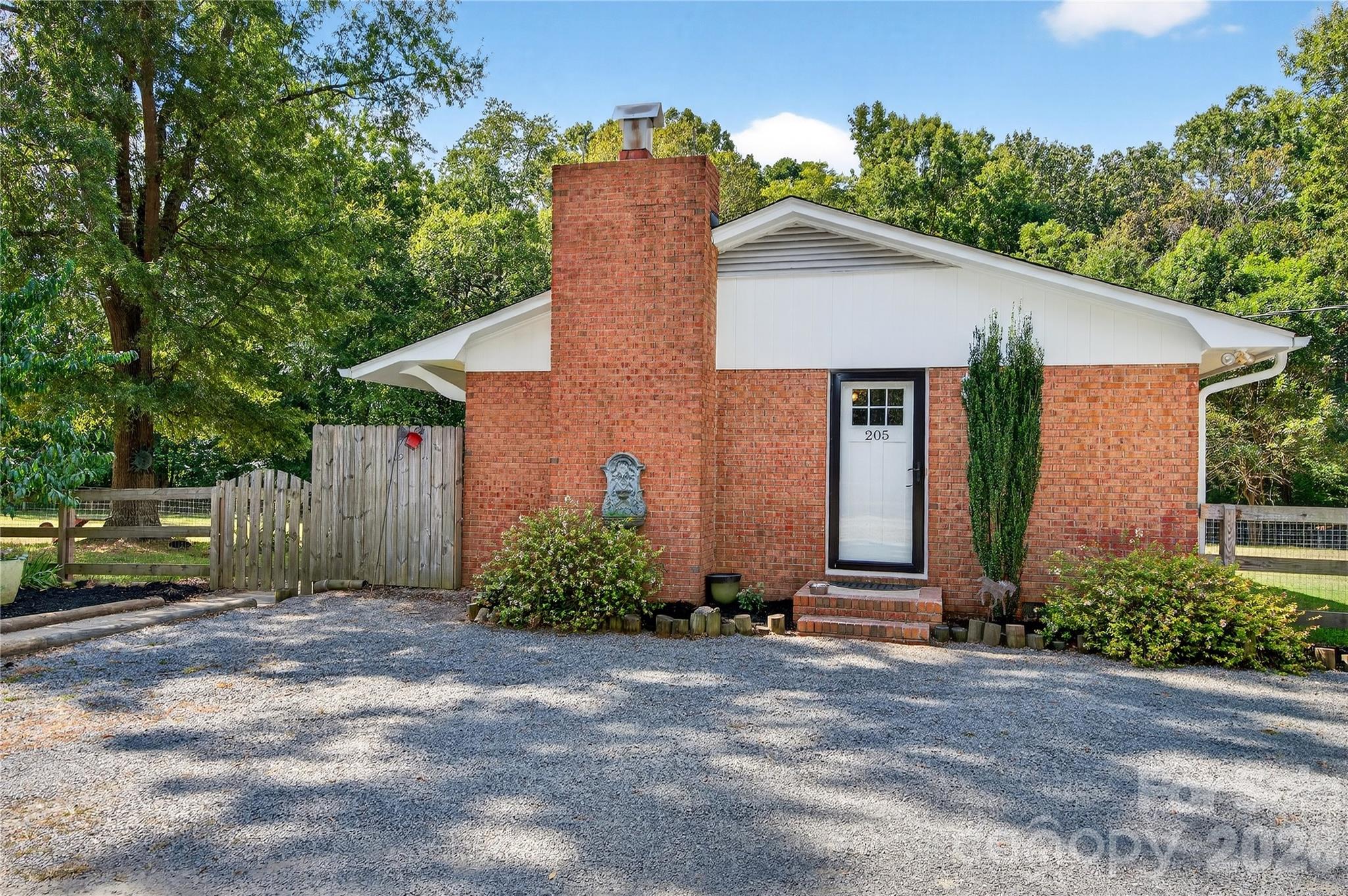205 Airport Road — Monroe