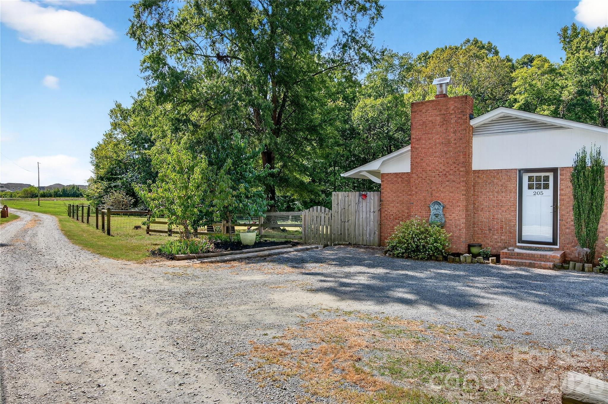 205 Airport Road — Monroe