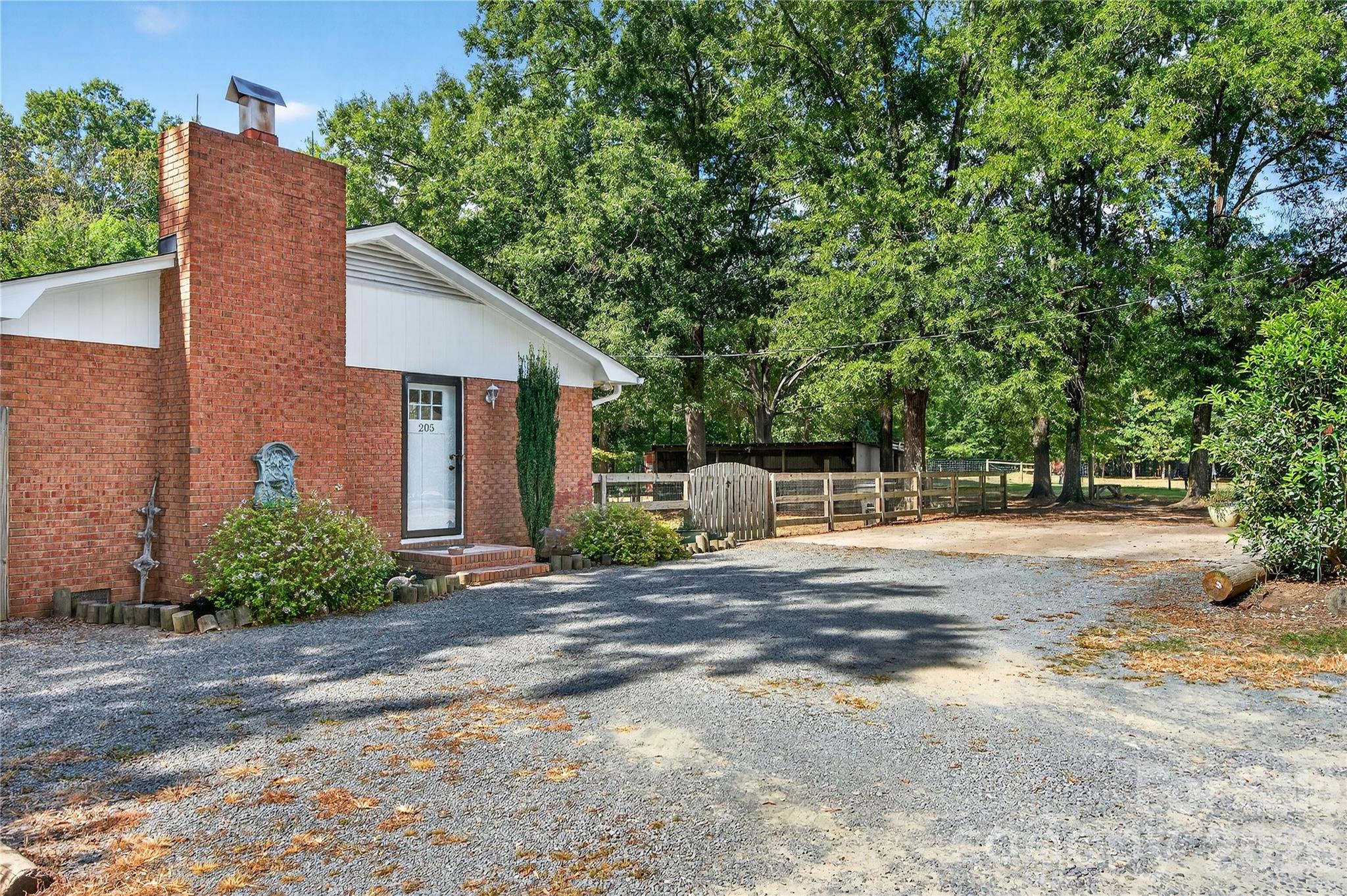 205 Airport Road — Monroe