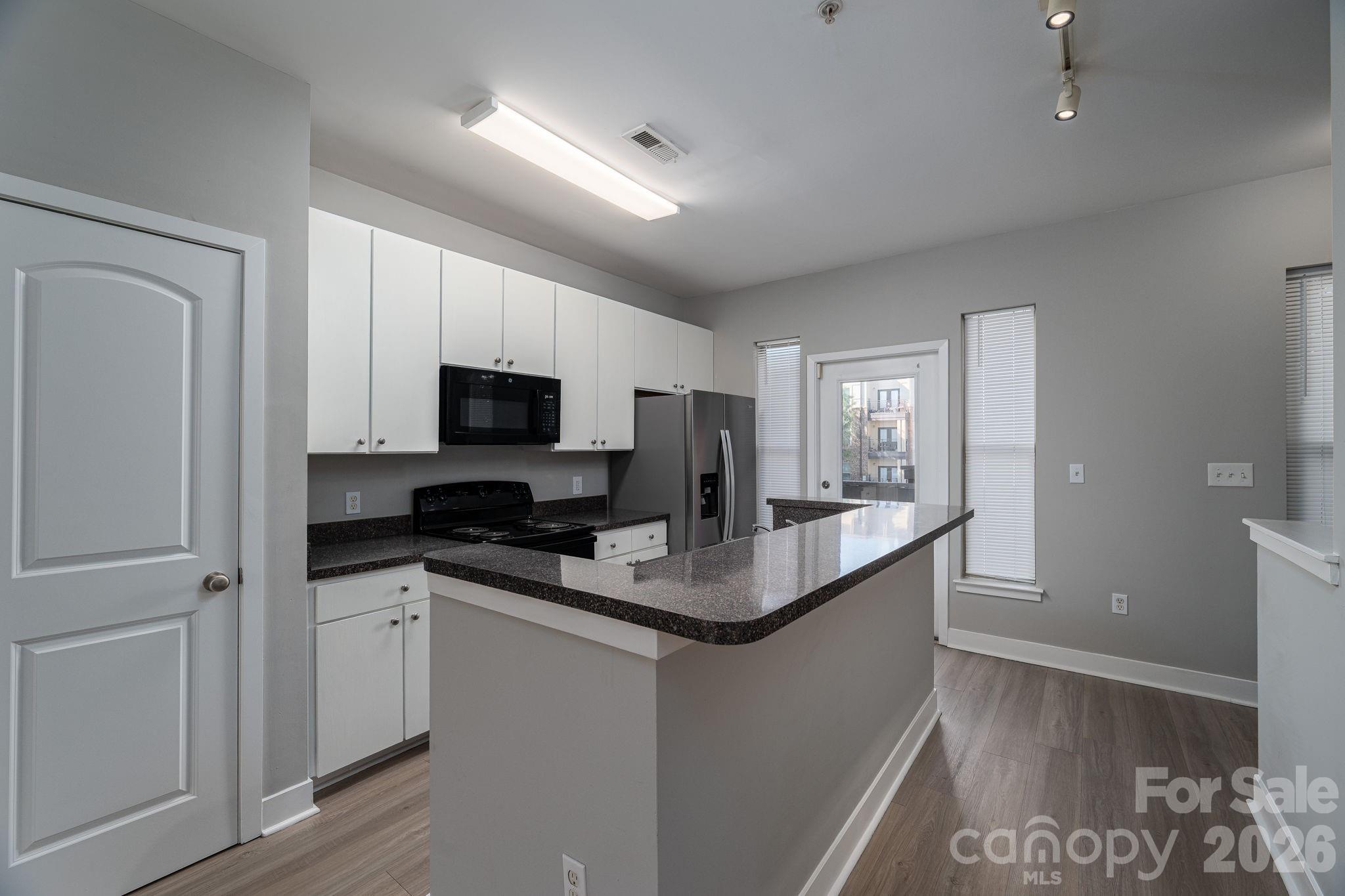 1012 Skyline View Way — Charlotte