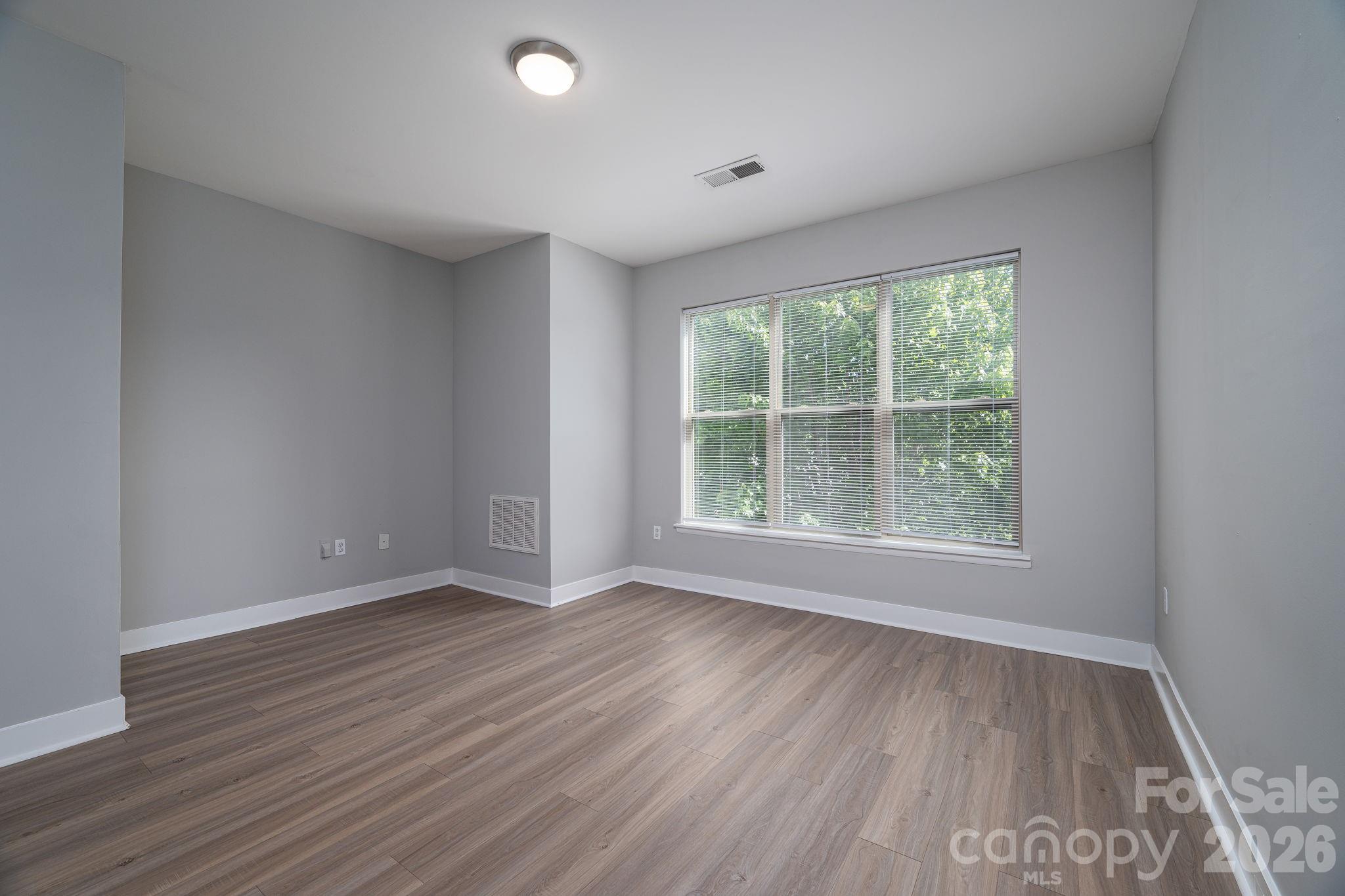1012 Skyline View Way — Charlotte
