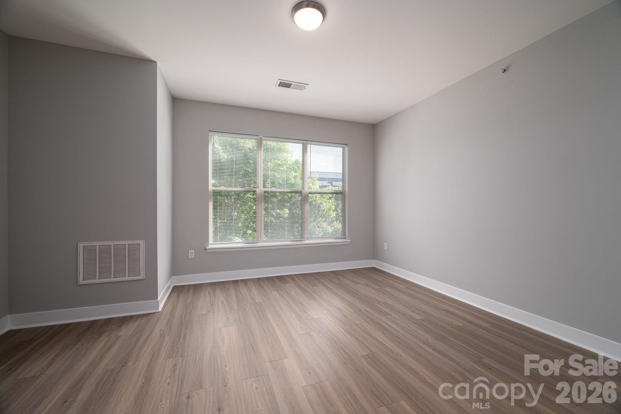1012 Skyline View Way — Charlotte