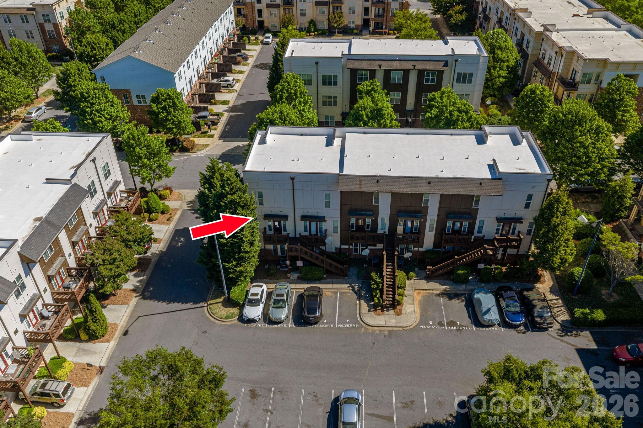 1012 Skyline View Way — Charlotte