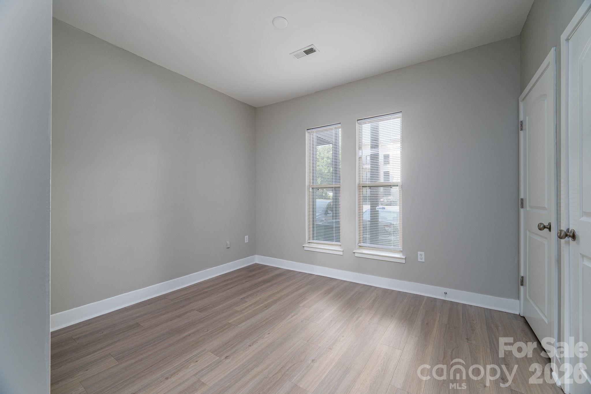 1012 Skyline View Way — Charlotte