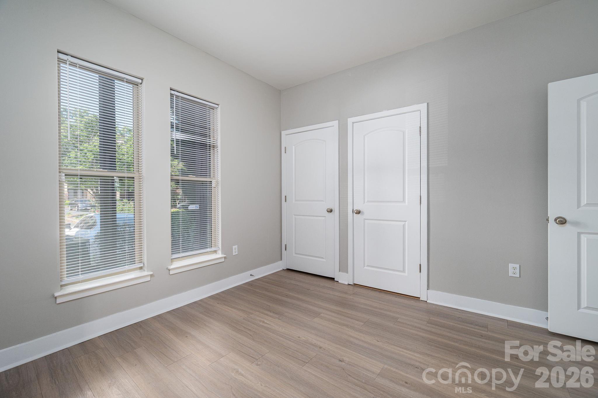 1012 Skyline View Way — Charlotte