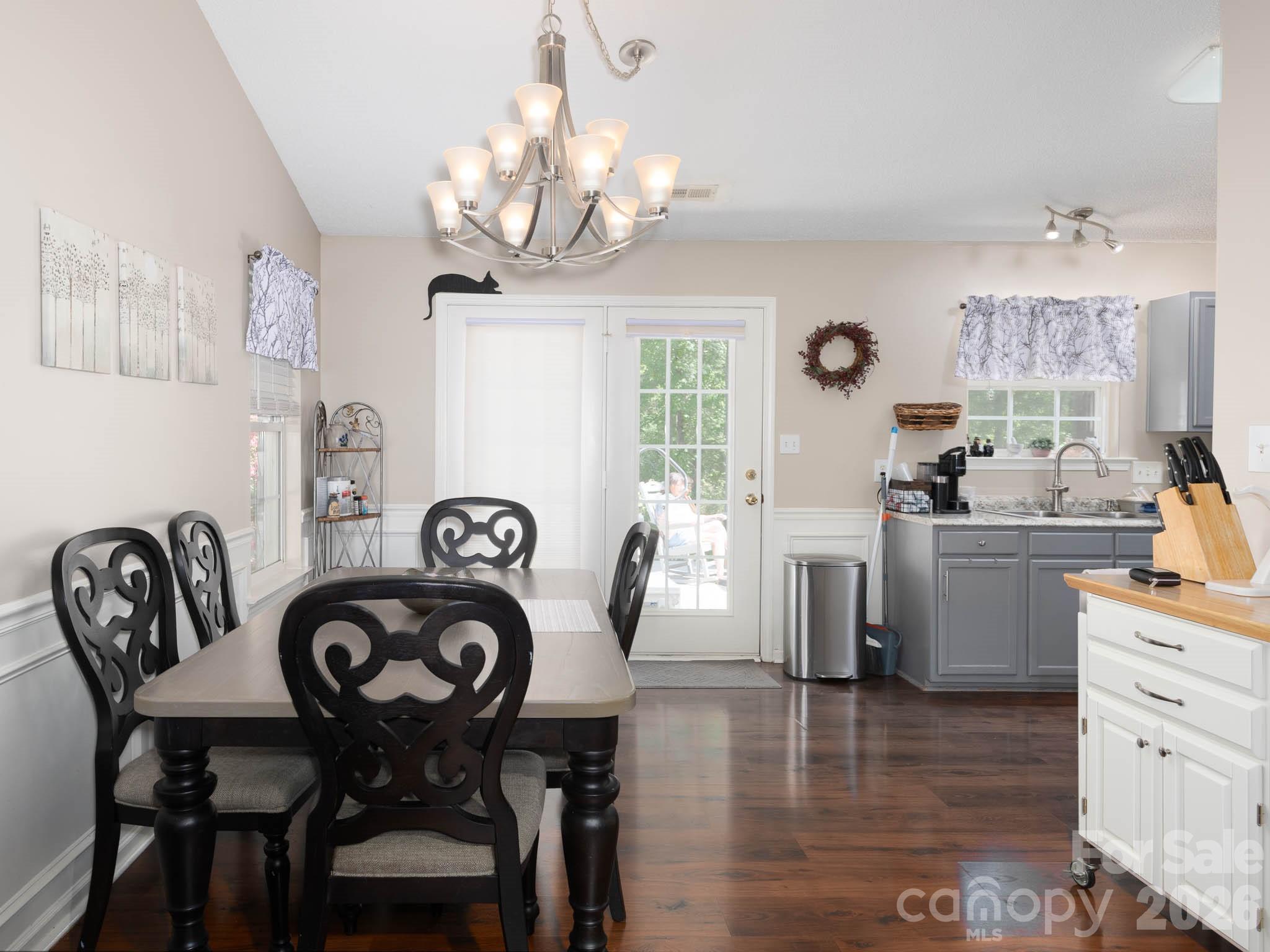 8110 Slickrock Circle — Charlotte