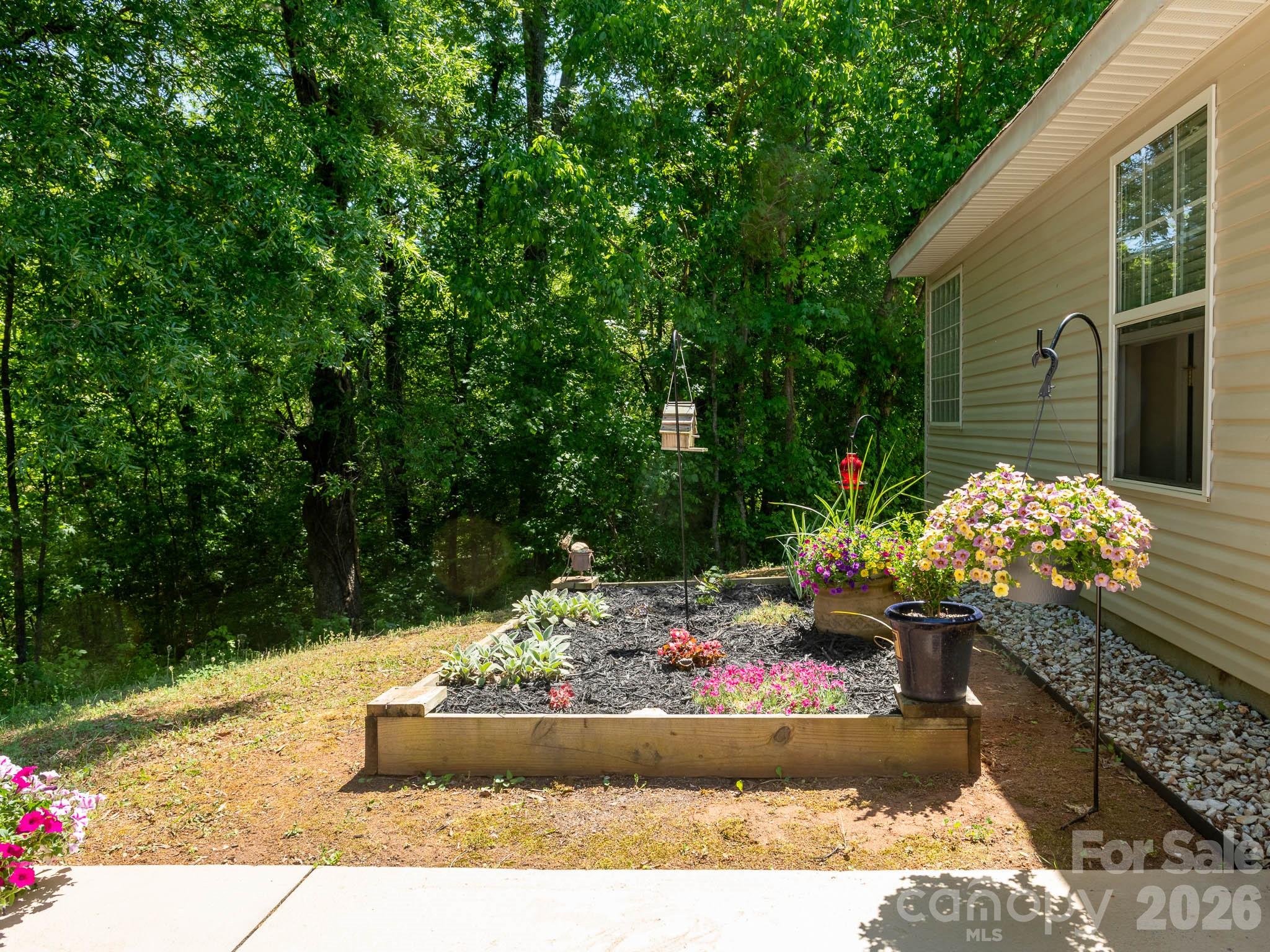 8110 Slickrock Circle — Charlotte