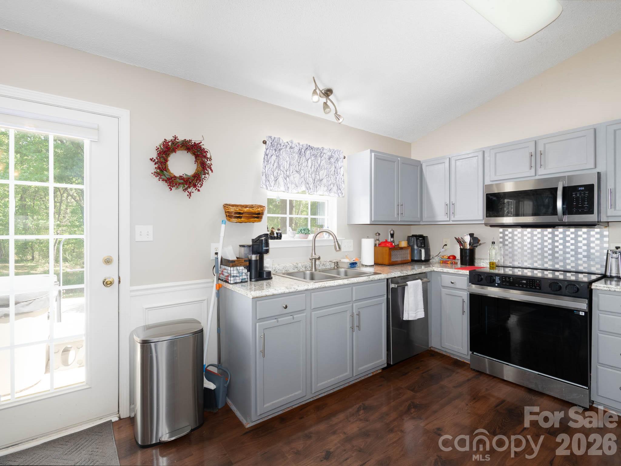 8110 Slickrock Circle — Charlotte