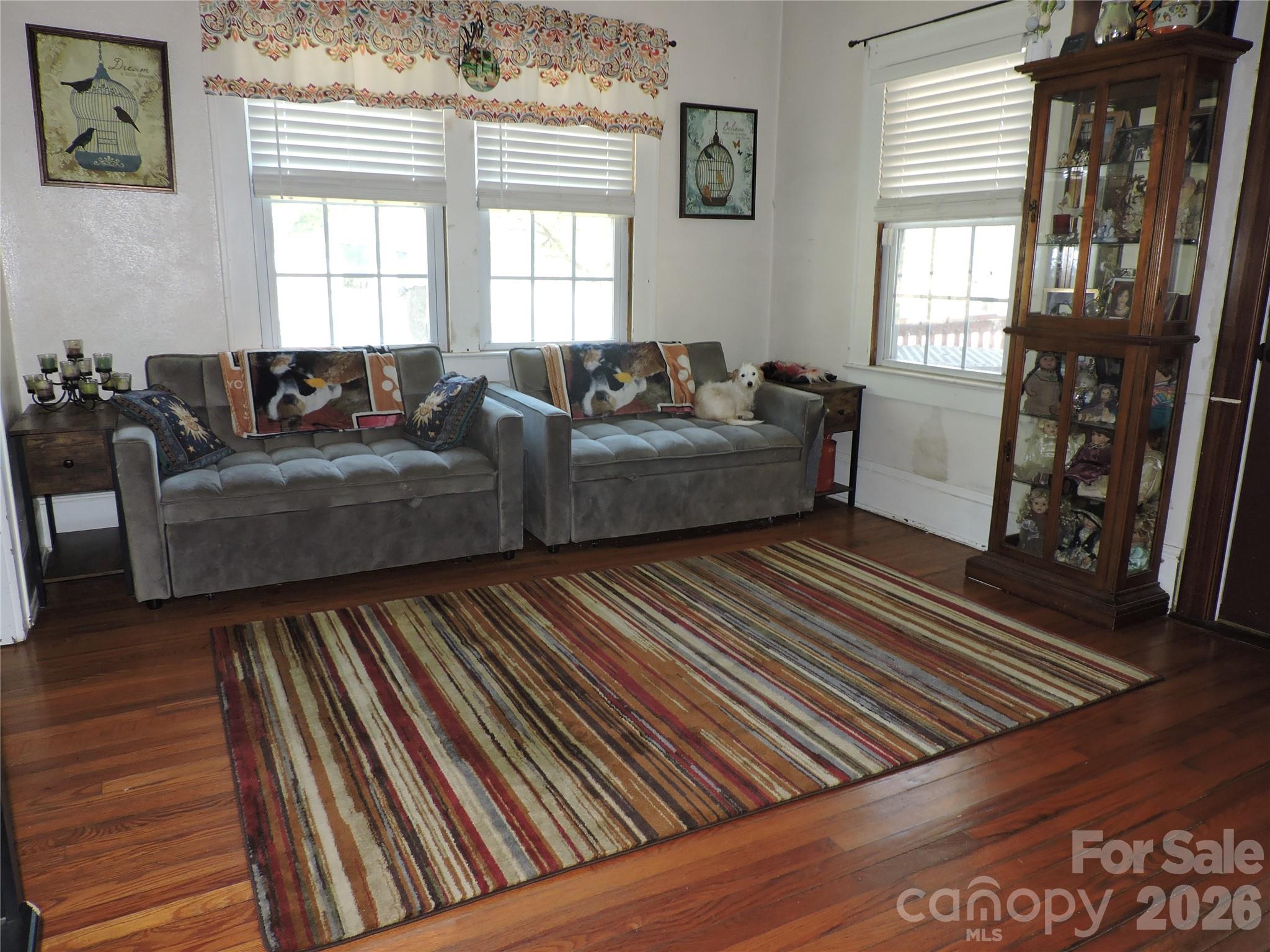4 Carter Road — Weaverville