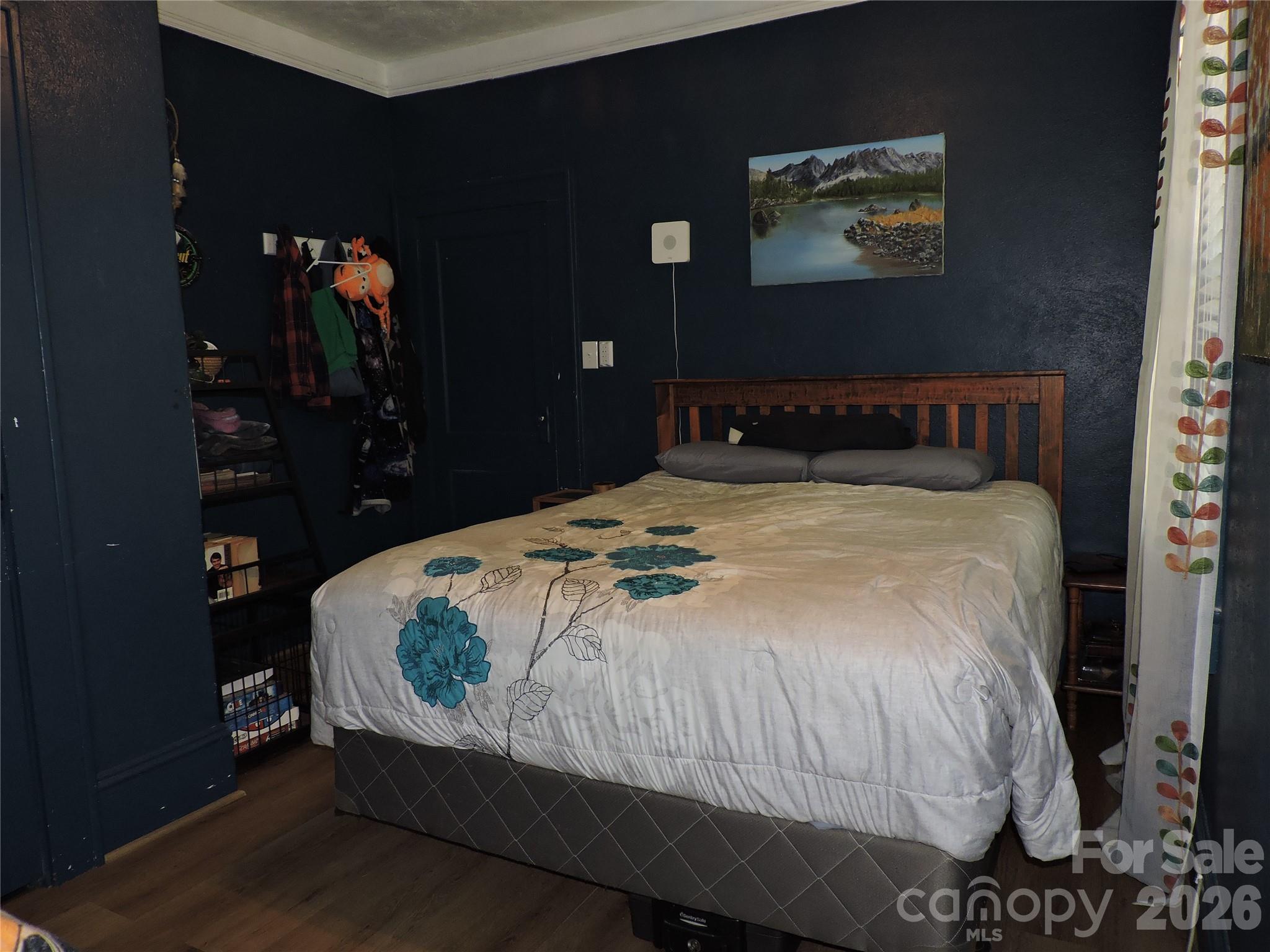 4 Carter Road — Weaverville