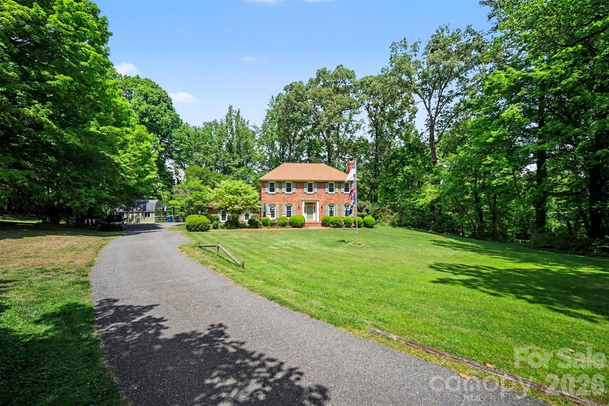 814 S Main Street — Mount Holly